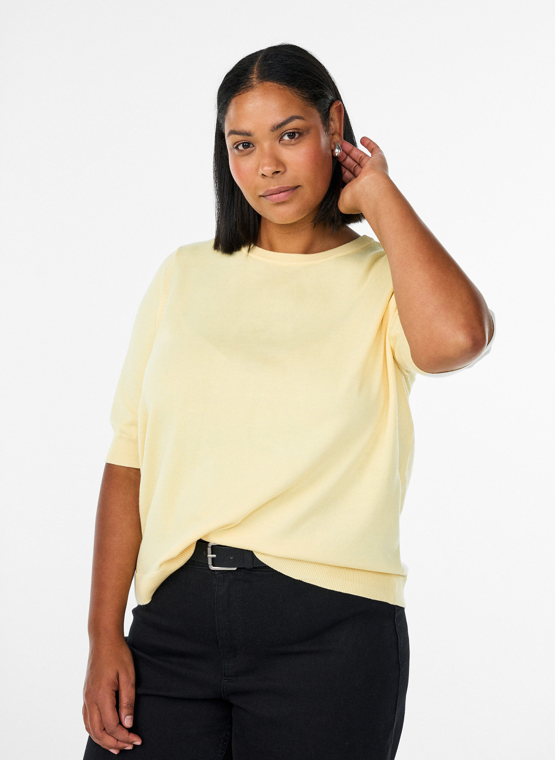 Zizzi Blouse en fine maille &agrave; manches courtes, Jaune clair, Model image number 0