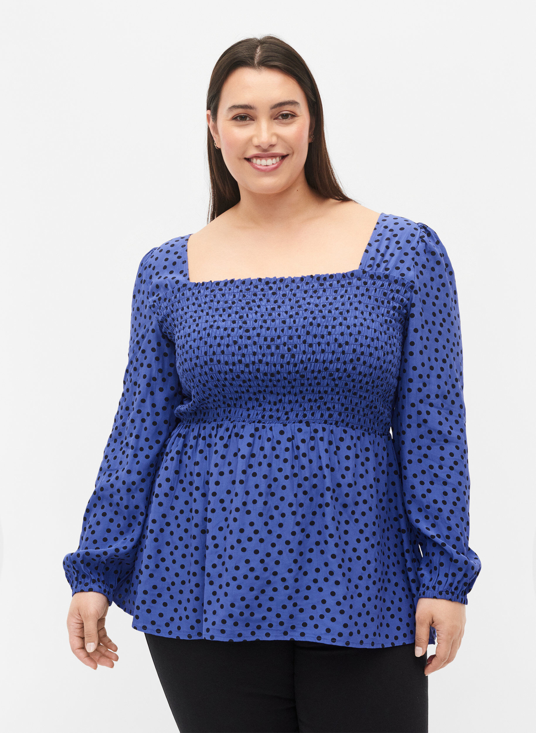 Zizzi Blouse en viscose &agrave; pois avec smock, R.Blue w. Black Dot, Model image number 0