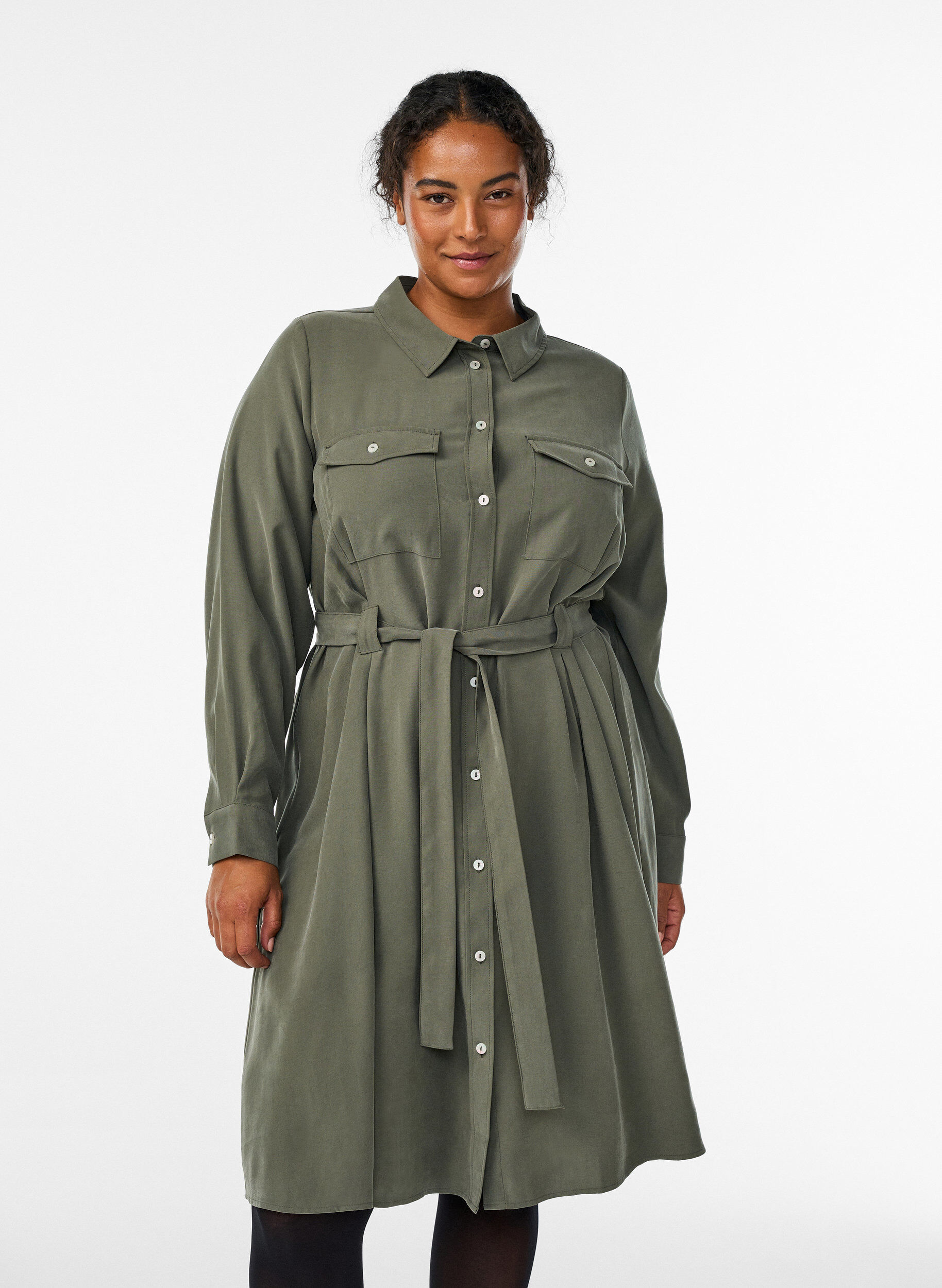 Robe chemise &agrave; manches longues avec ceinture &agrave; nouer, Vert, Model