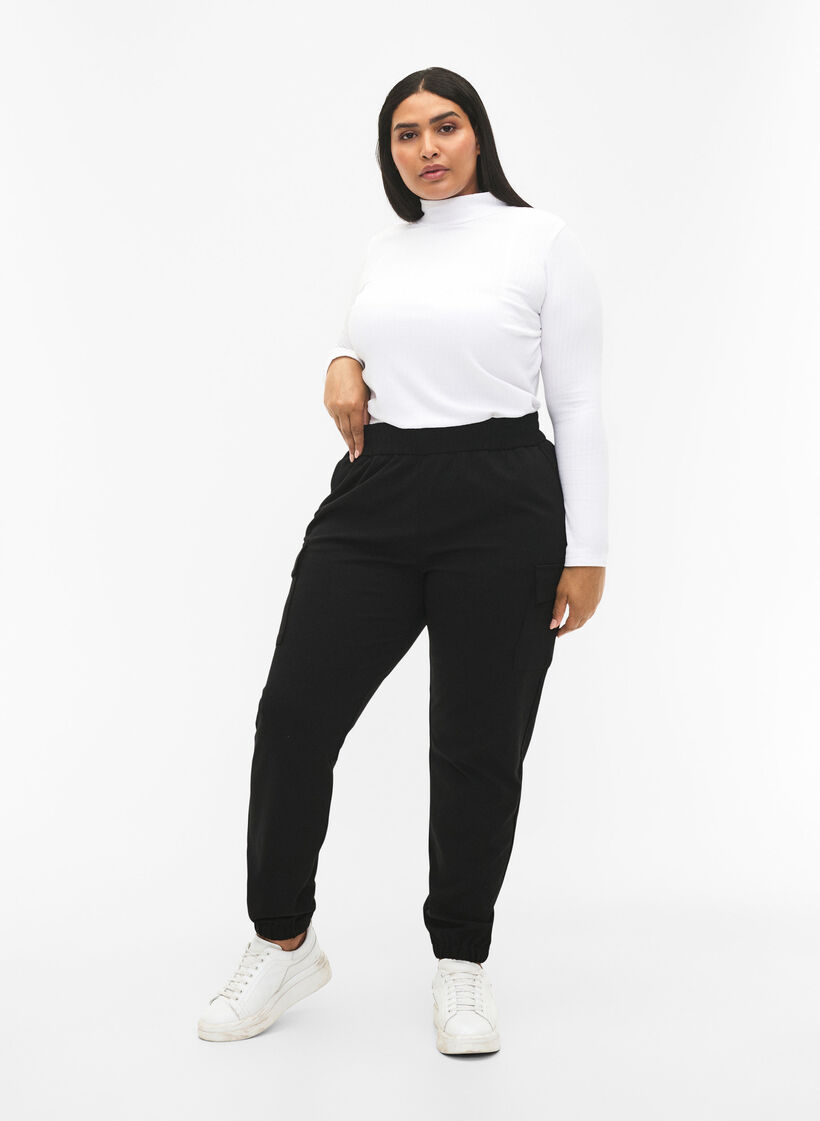 Pantalon cargo avec taille élastique, Black, Model image number 0