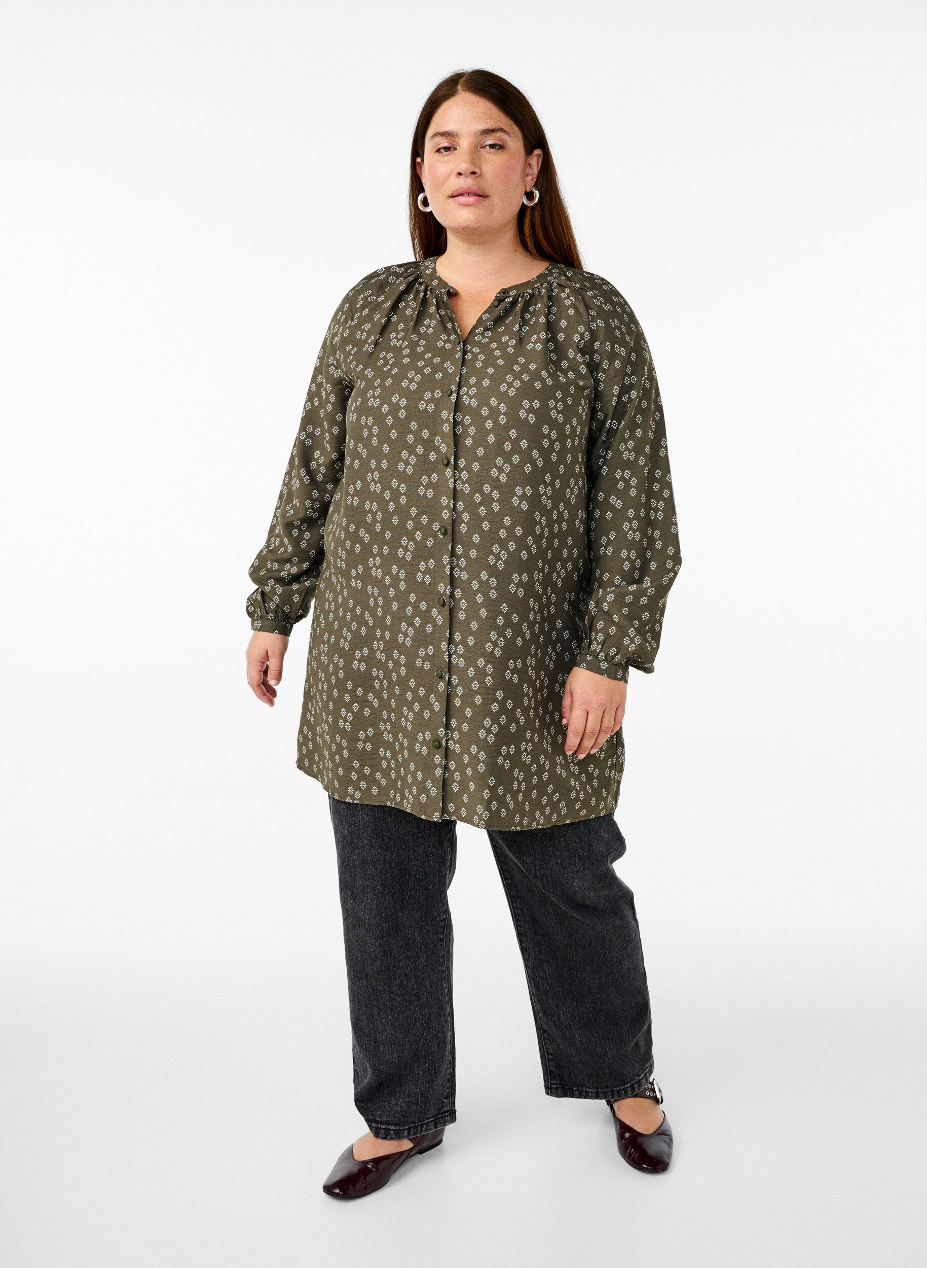 Zizzi Tunique &agrave; manches longues avec imprim&eacute; floral, Vert fonc&eacute;, Model image number 1