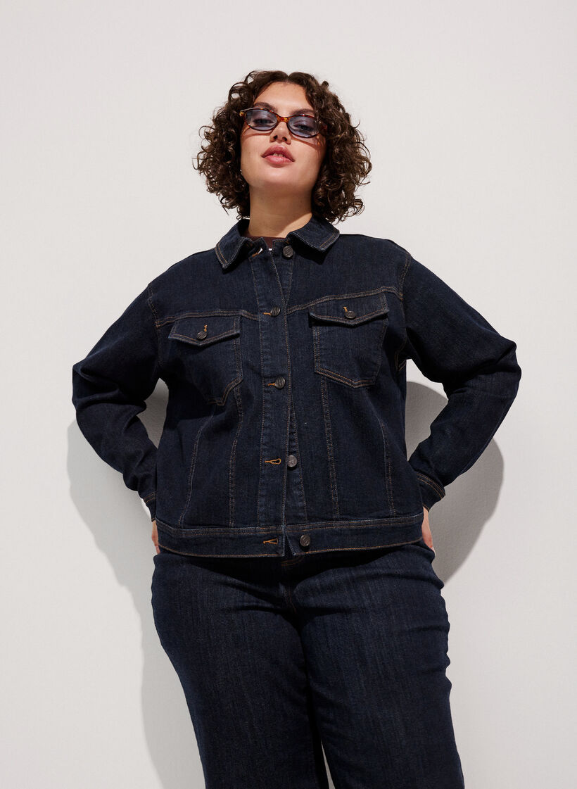 Veste en jean classique avec surpiq&ucirc;res contrastantes, Bleu, Model