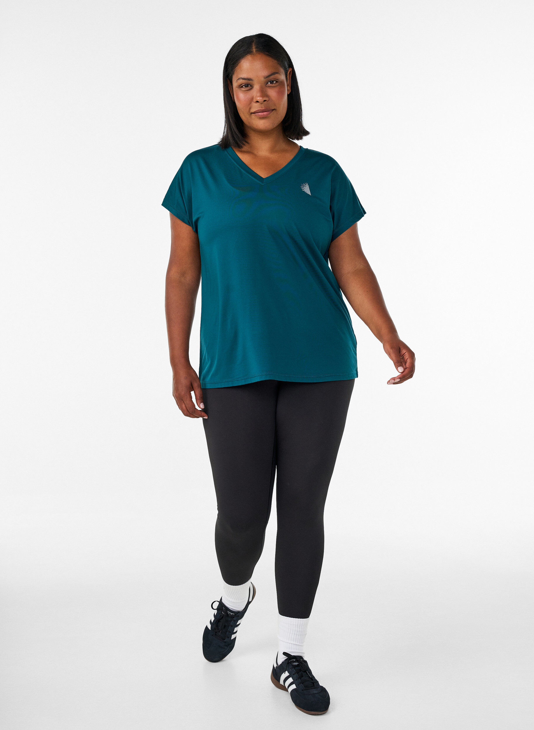 ZizziT-shirt d&rsquo;entra&icirc;nement ample avec col en V, Vert fonc&eacute;, Model image number 1