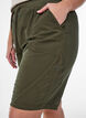 Short en coton ample avec poches, Vert fonc&eacute;, Model image number 3
