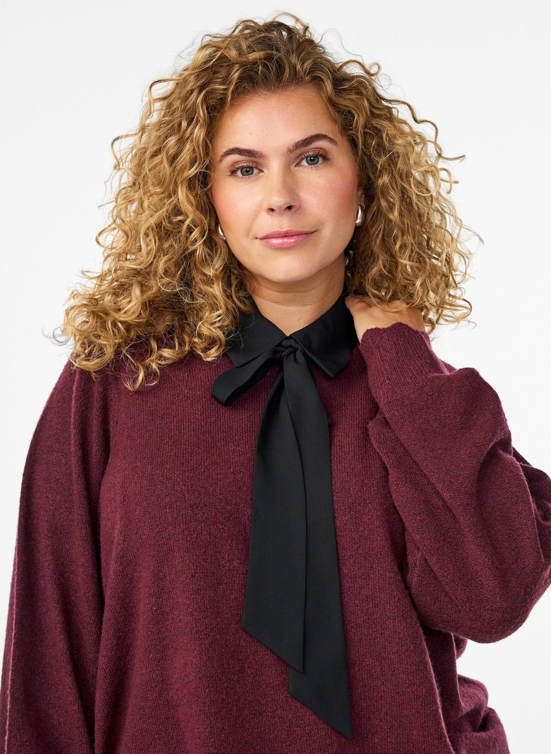 Col amovible avec lavalli&egrave;re d&eacute;tachable, Noir, Model