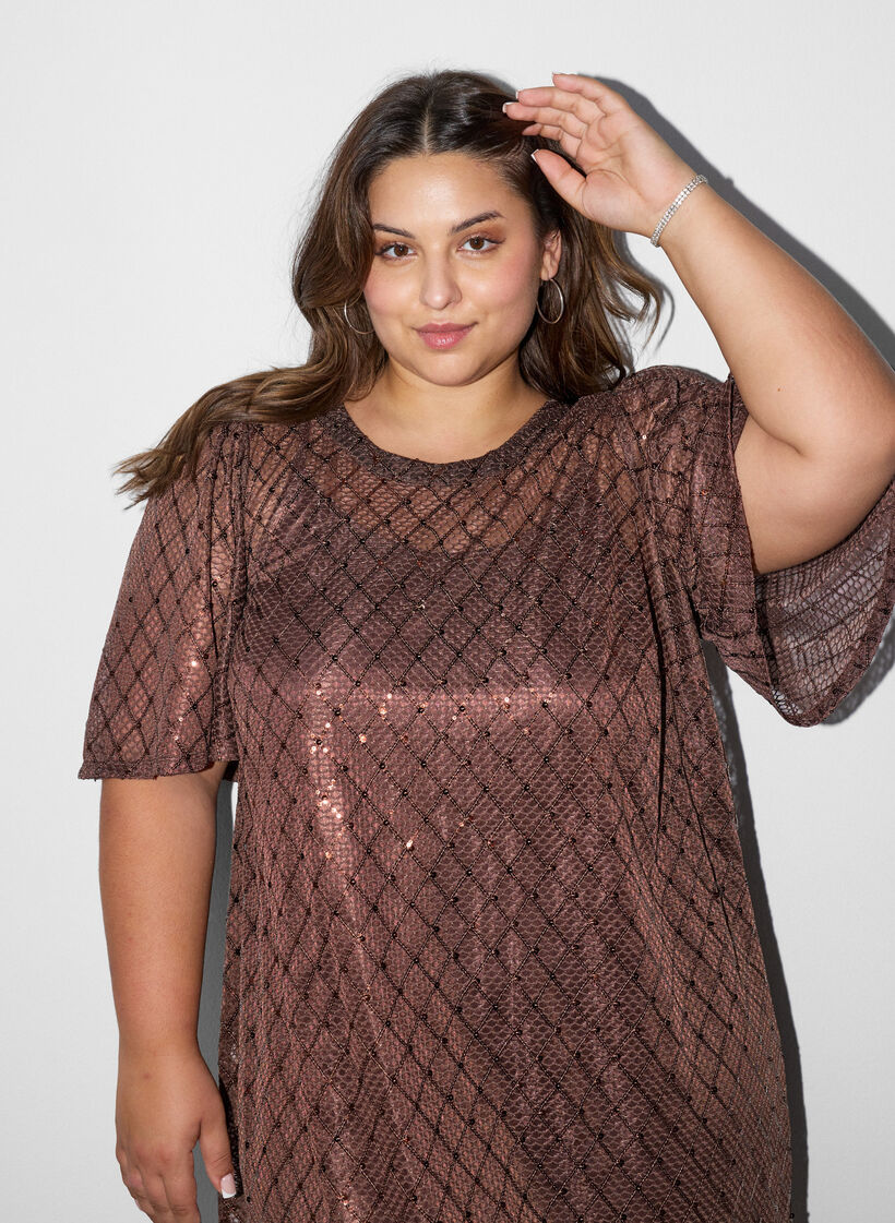 Robe courte en sequins avec motif &agrave; losanges, Marron, Model image number 3