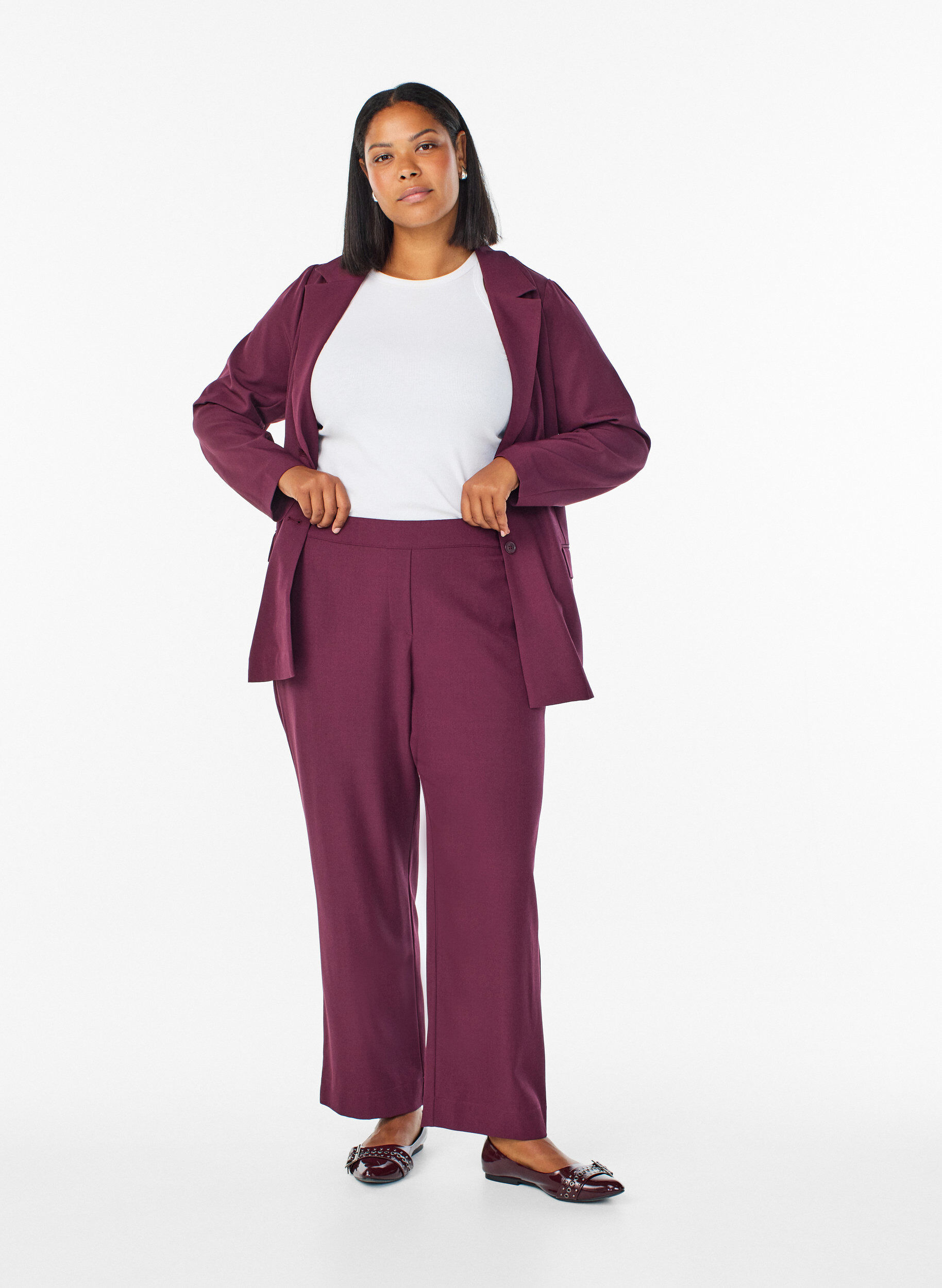 Zizzi FLASH - Pantalon ample avec poches, Bordeaux fonc&eacute;, Model image number 0