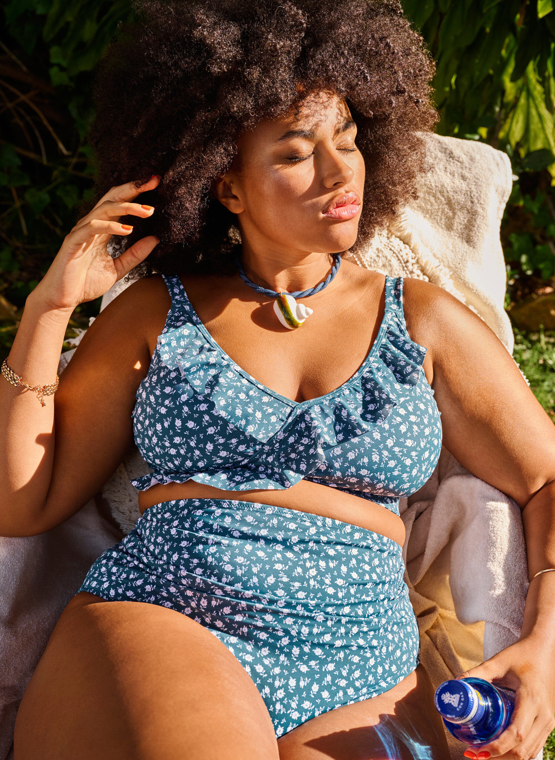 Zizzi Culotte de bikini taille tr&egrave;s haute &agrave; imprim&eacute; floral, Bleu p&eacute;trole, Image image number 0