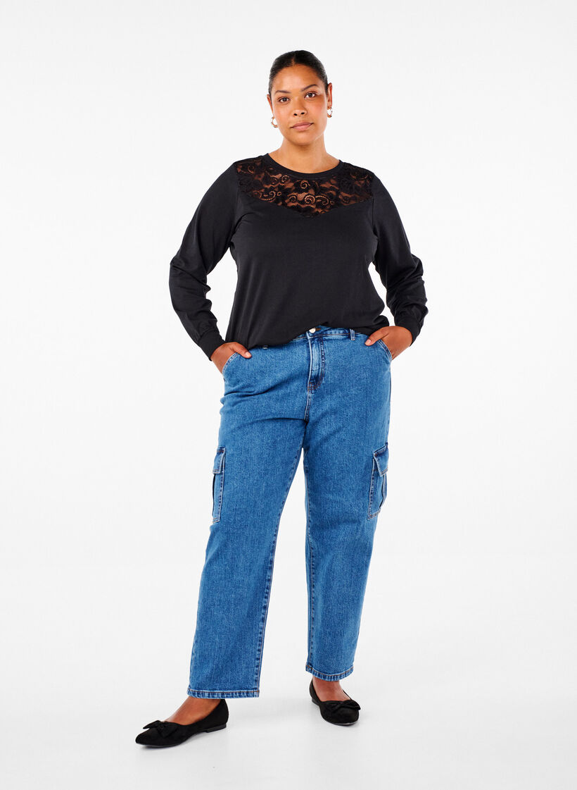 Sweatshirt avec ornements en dentelle, Black, Model image number 2