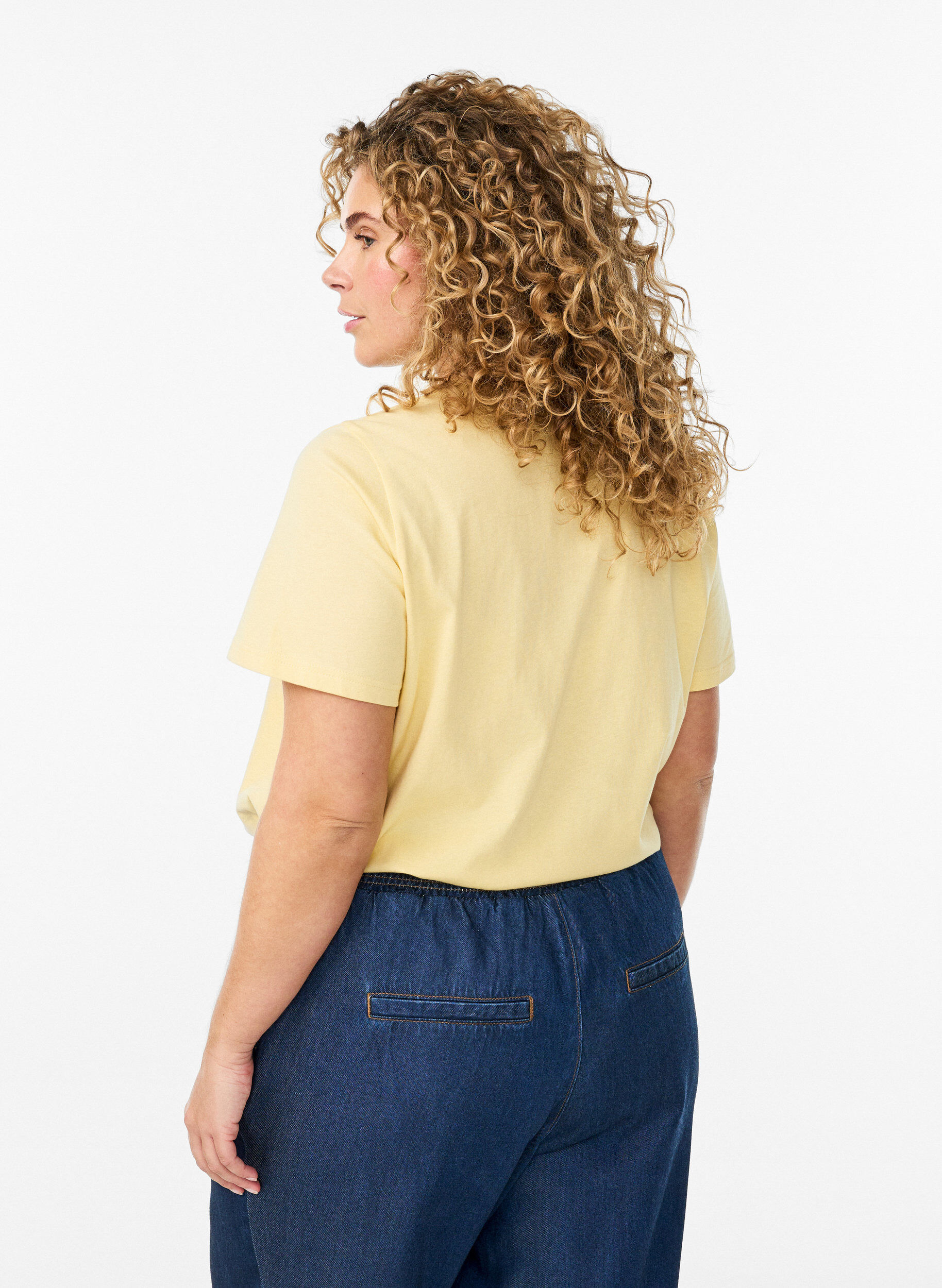 ZizziT-shirt basique en coton &agrave; col rond, Jaune clair, Model image number 2