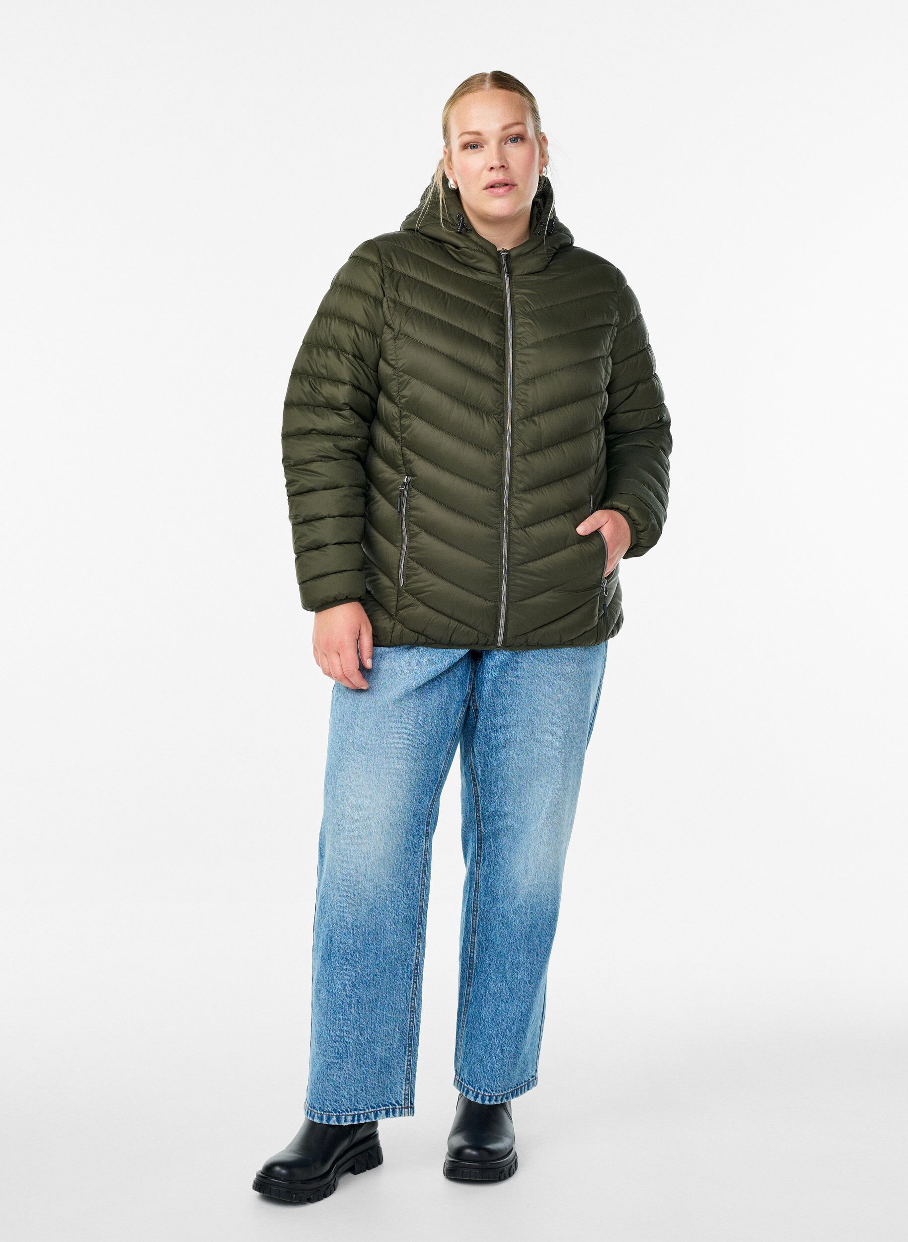 Zizzi Veste l&eacute;g&egrave;re &agrave; capuche, Vert fonc&eacute;, Model image number 1