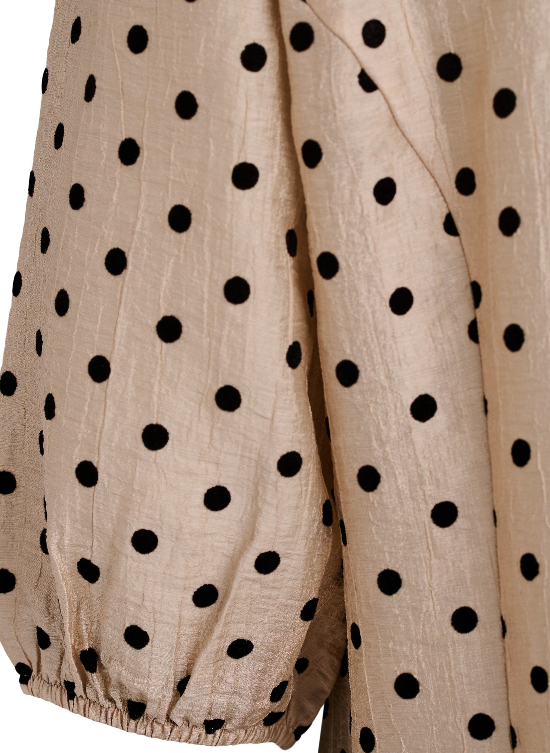 Zizzi Robe chemise midi &agrave; pois et manches trois-quarts, Beige, Packshot image number 3