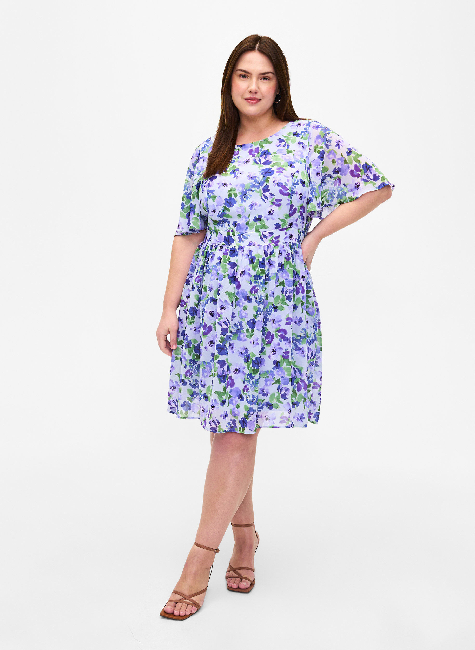 Zizzi Robe florale &agrave; manches courtes, Xenon B. Flower AOP, Model image number 2