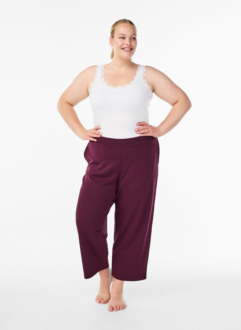 Pantalon 7/8 en modal m&eacute;lang&eacute; avec poches, Bordeaux fonc&eacute;, Model image number 0