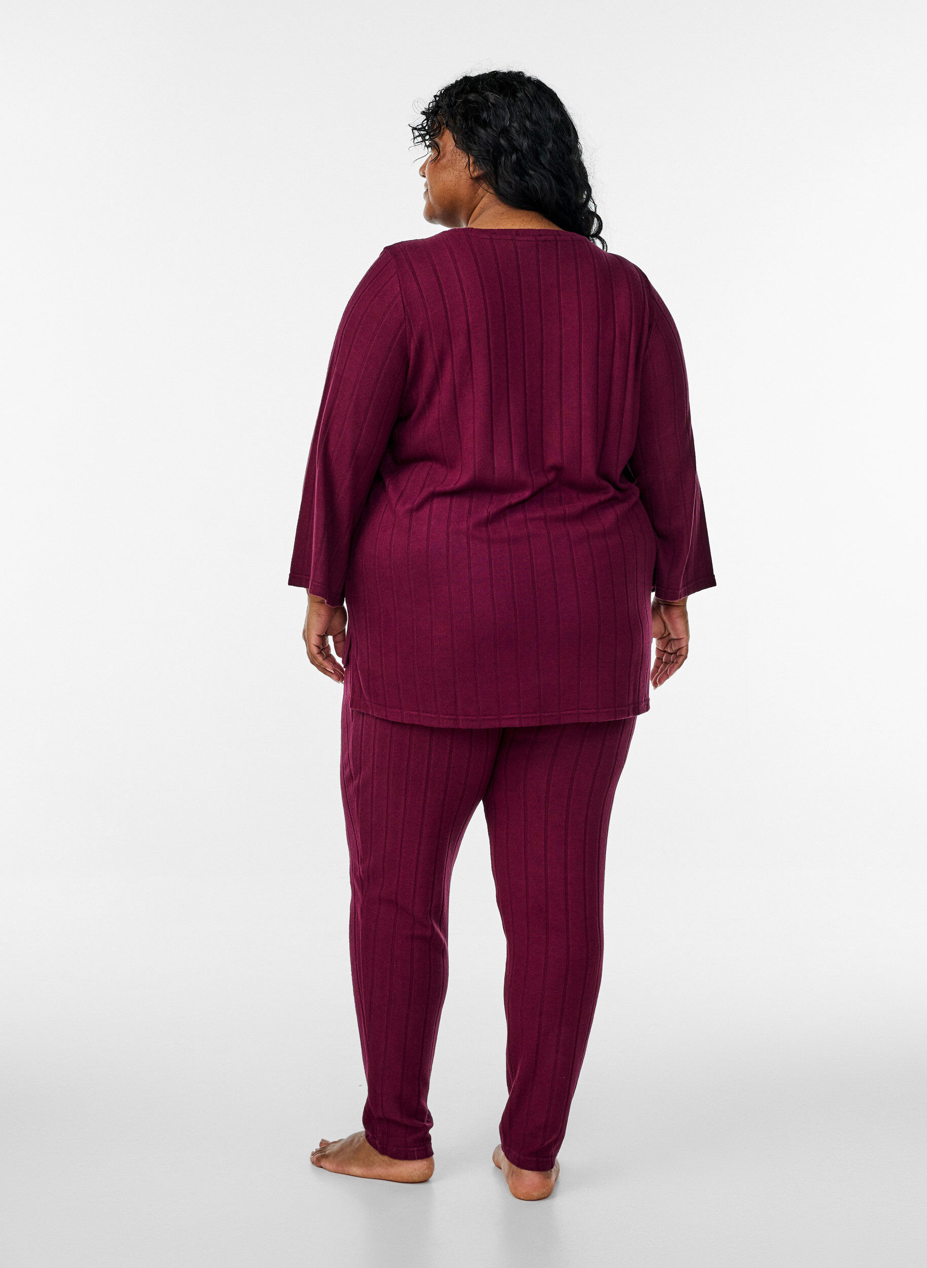 Zizzi Pantalon ample avec poches, Bordeaux fonc&eacute;, Model image number 1