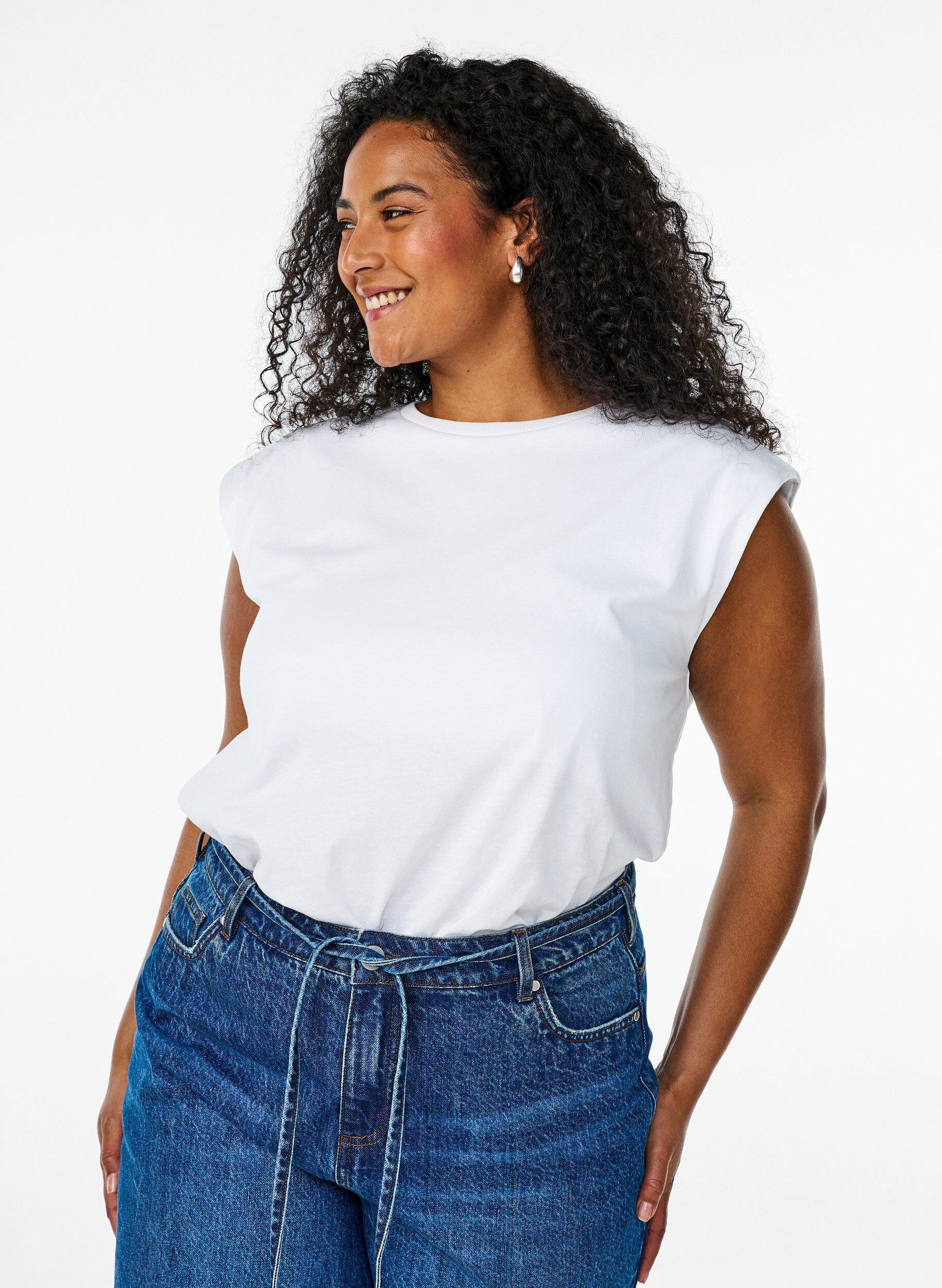 Chemisier en jersey sans manches avec &eacute;paulettes, Blanc, Model