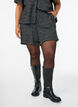 Short bouclé ample avec poches, Noir, Model image number 3