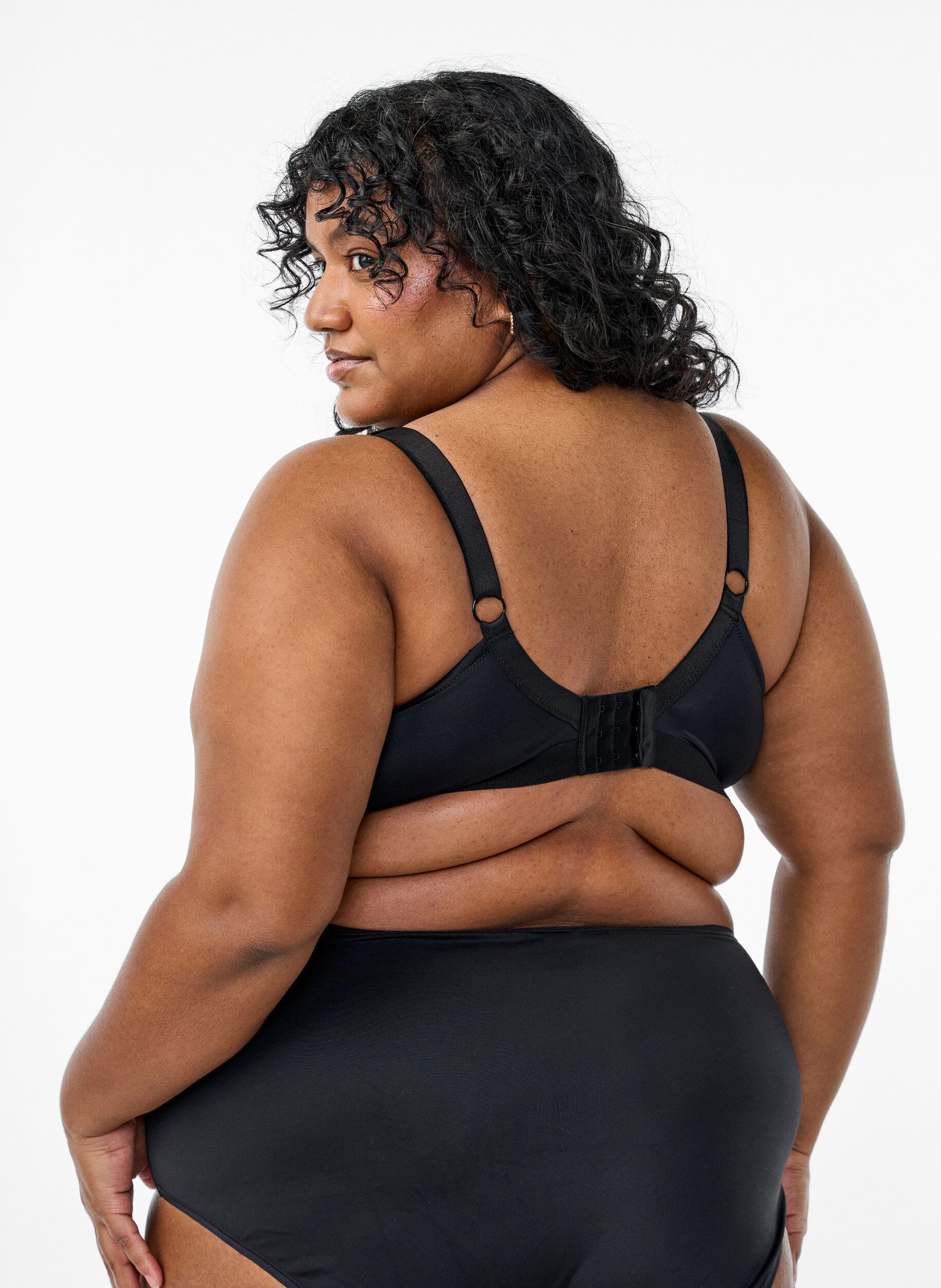 Zizzi Soutien-gorge triangle sans armatures en dentelle, Noir, Model image number 2