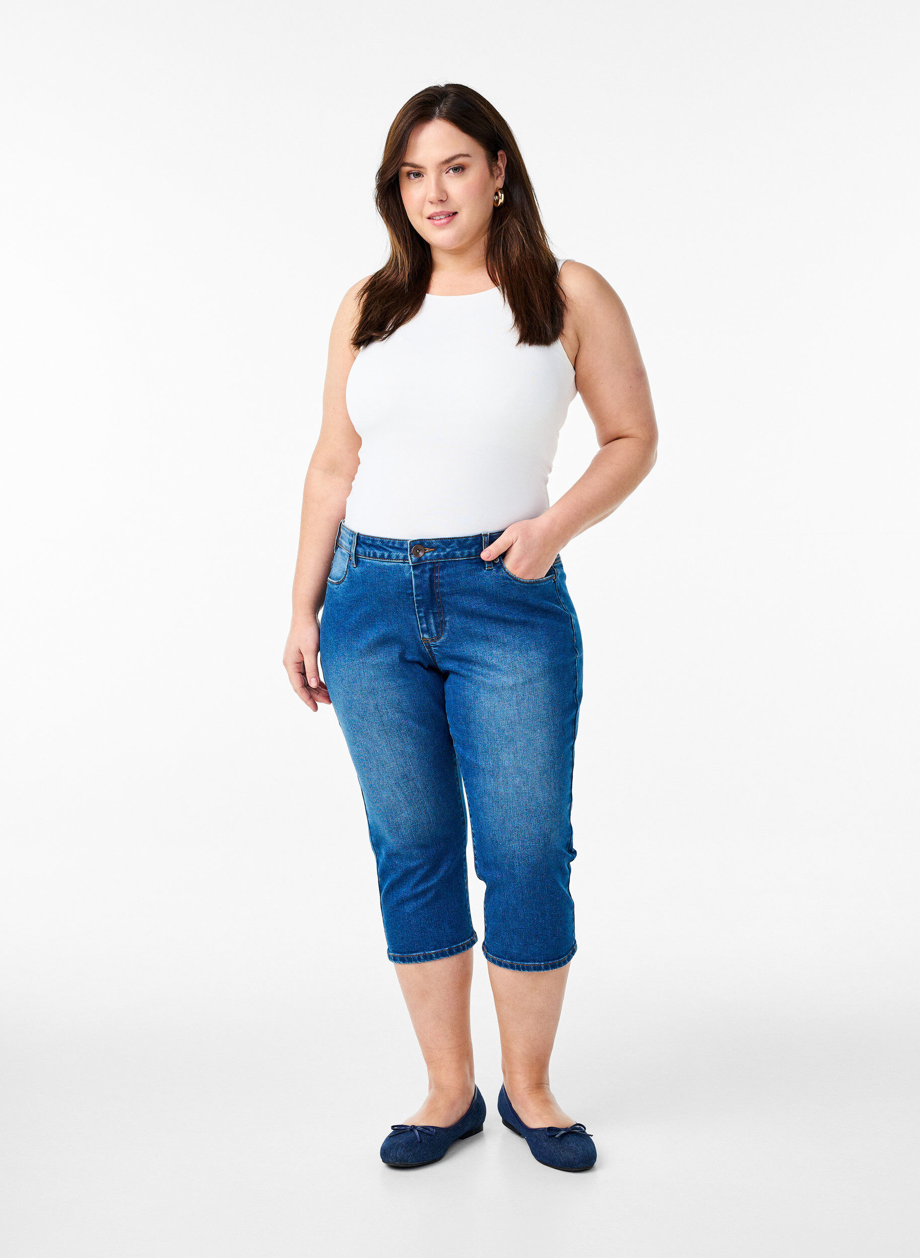 Zizzi Culotte Emily en denim slim fit, Bleu, Model image number 1
