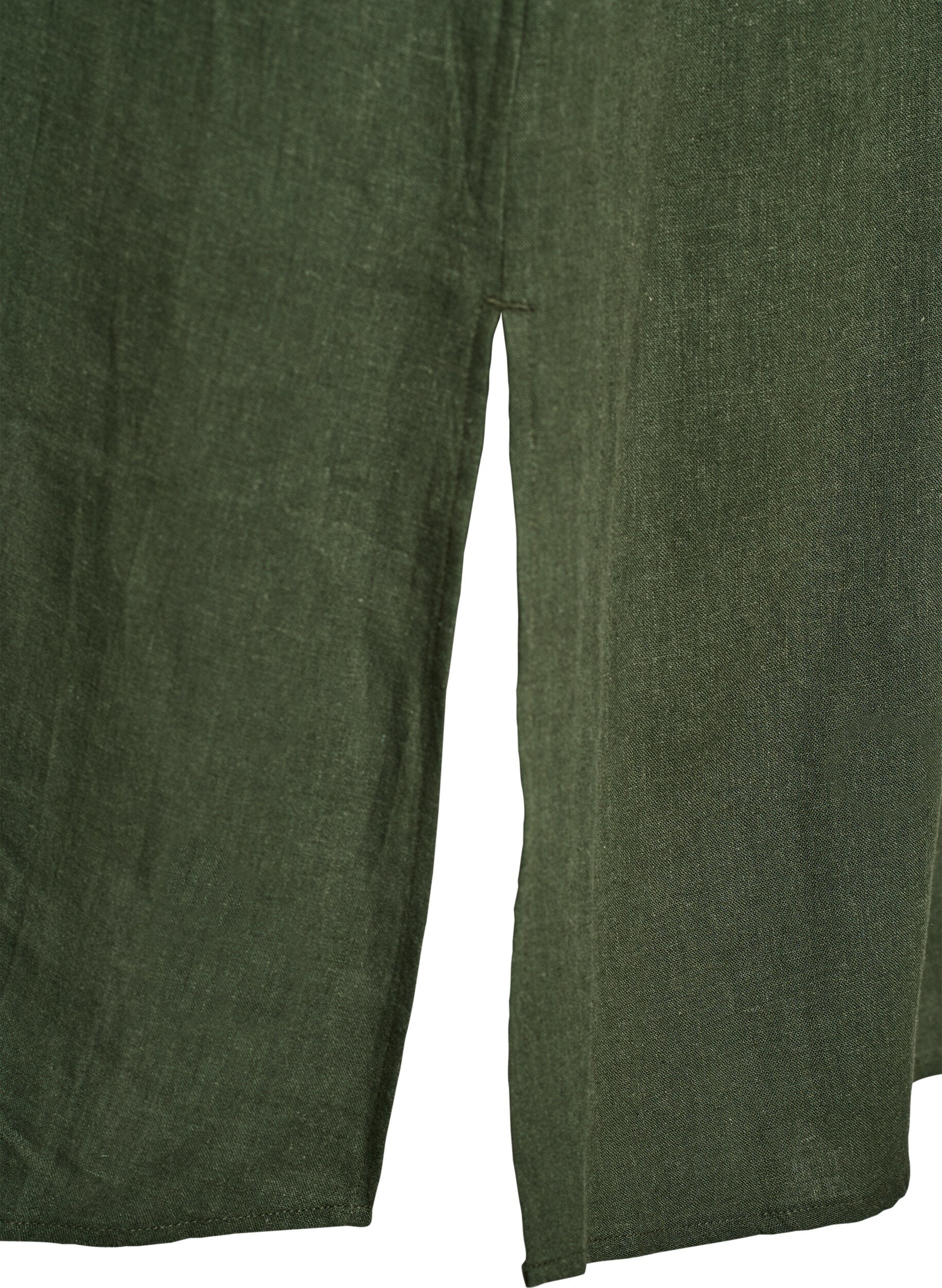 Zizzi Robe chemise en lin et viscose &agrave; manches courtes, Vert, Packshot image number 3