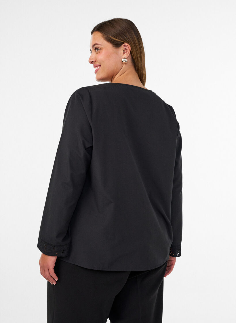 Chemisier avec broderie anglaise, Noir, Model image number 2
