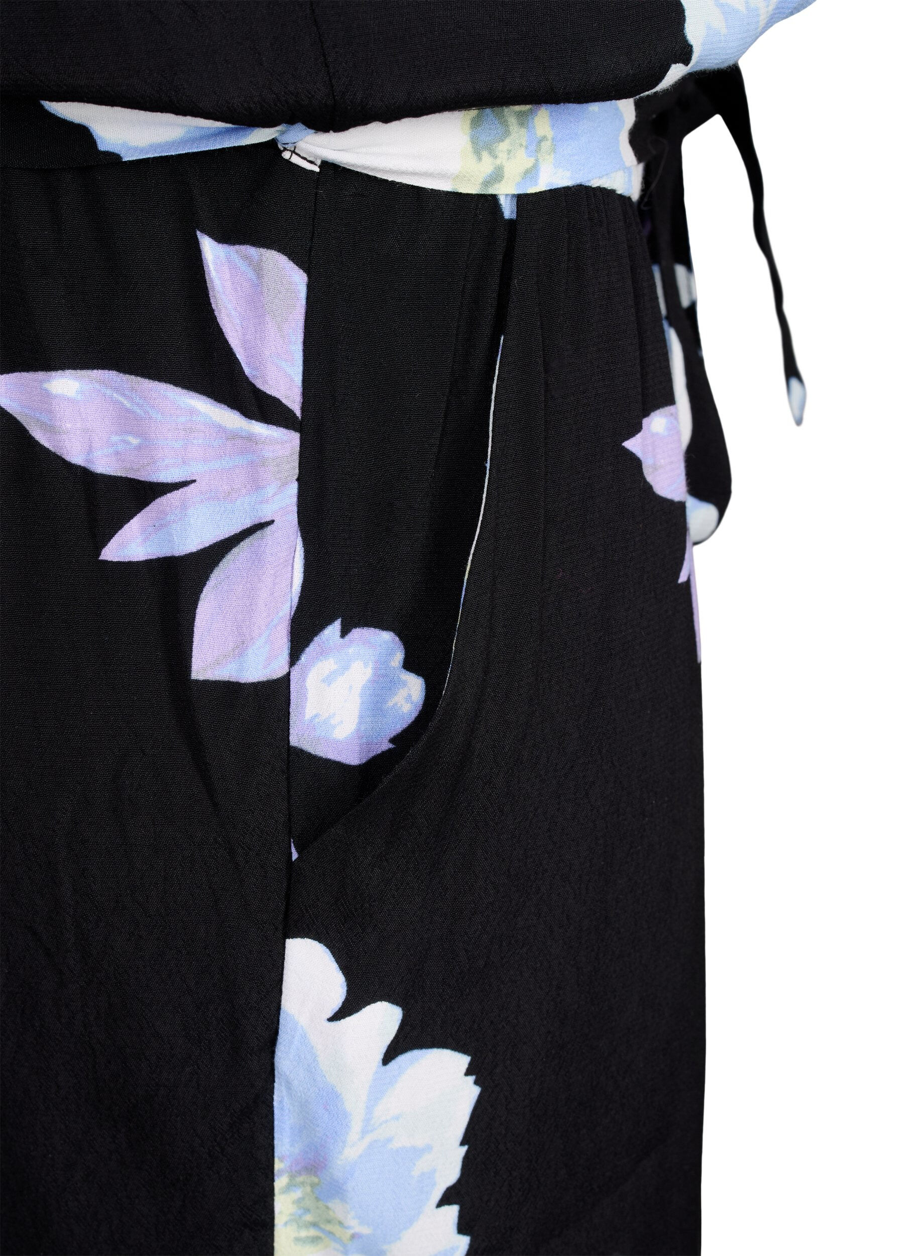 Zizzi Combinaison sans manches en viscose, Black Big Flower AOP, Packshot image number 4