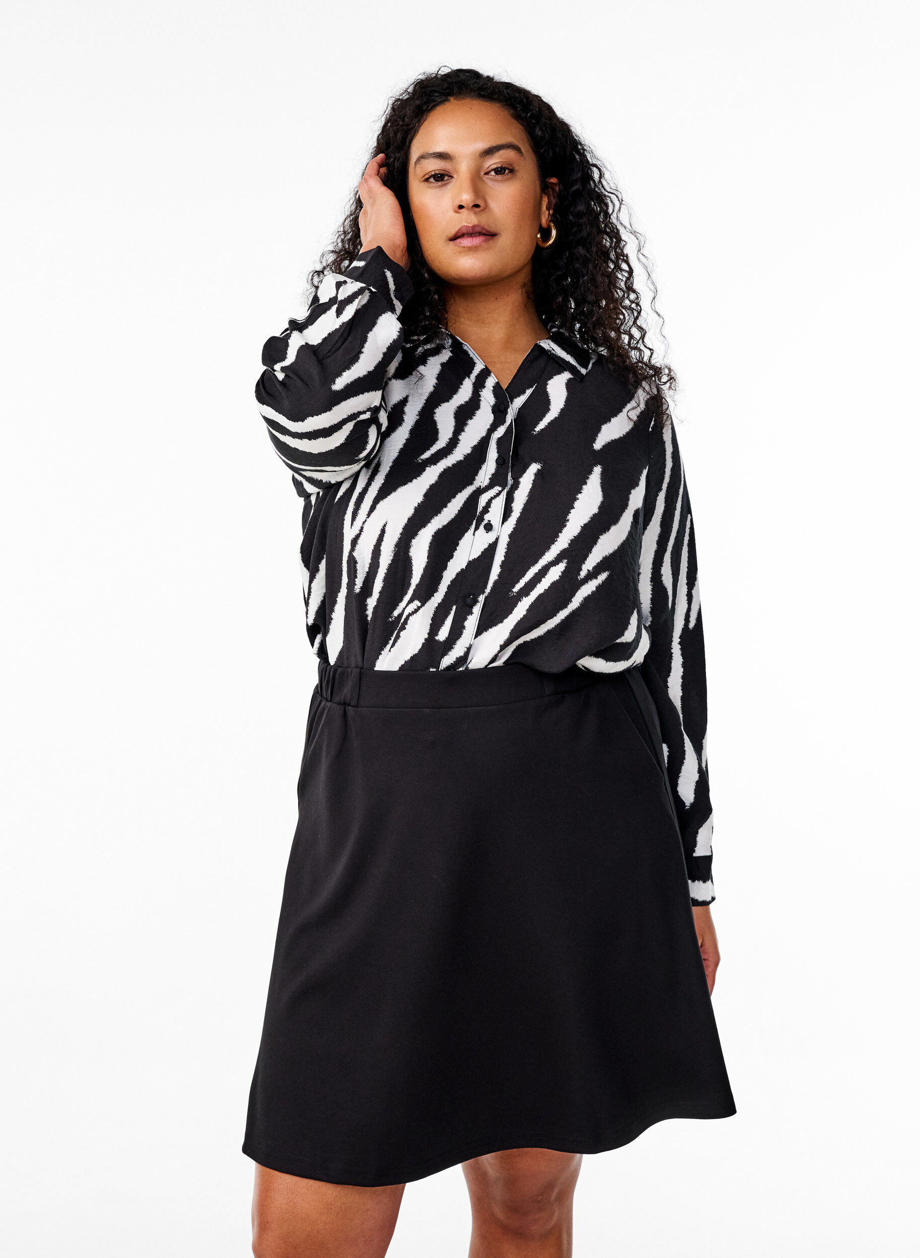 Jupe patineuse en viscose, Noir, Model