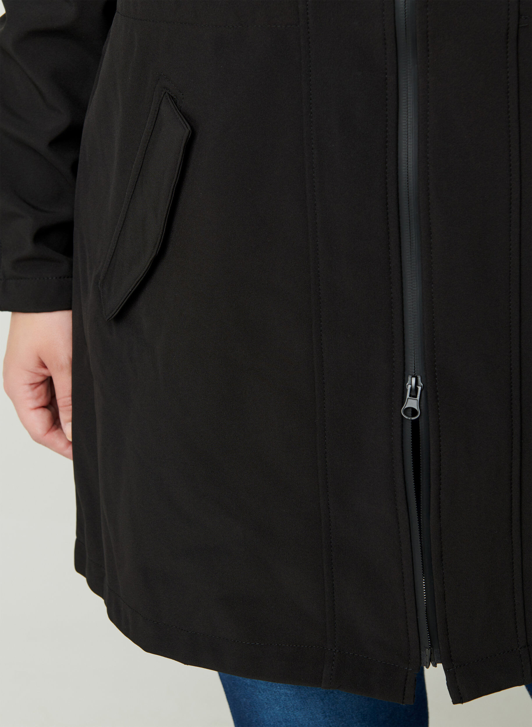 Zizzi Veste Softshell, Black solid, Model image number 3