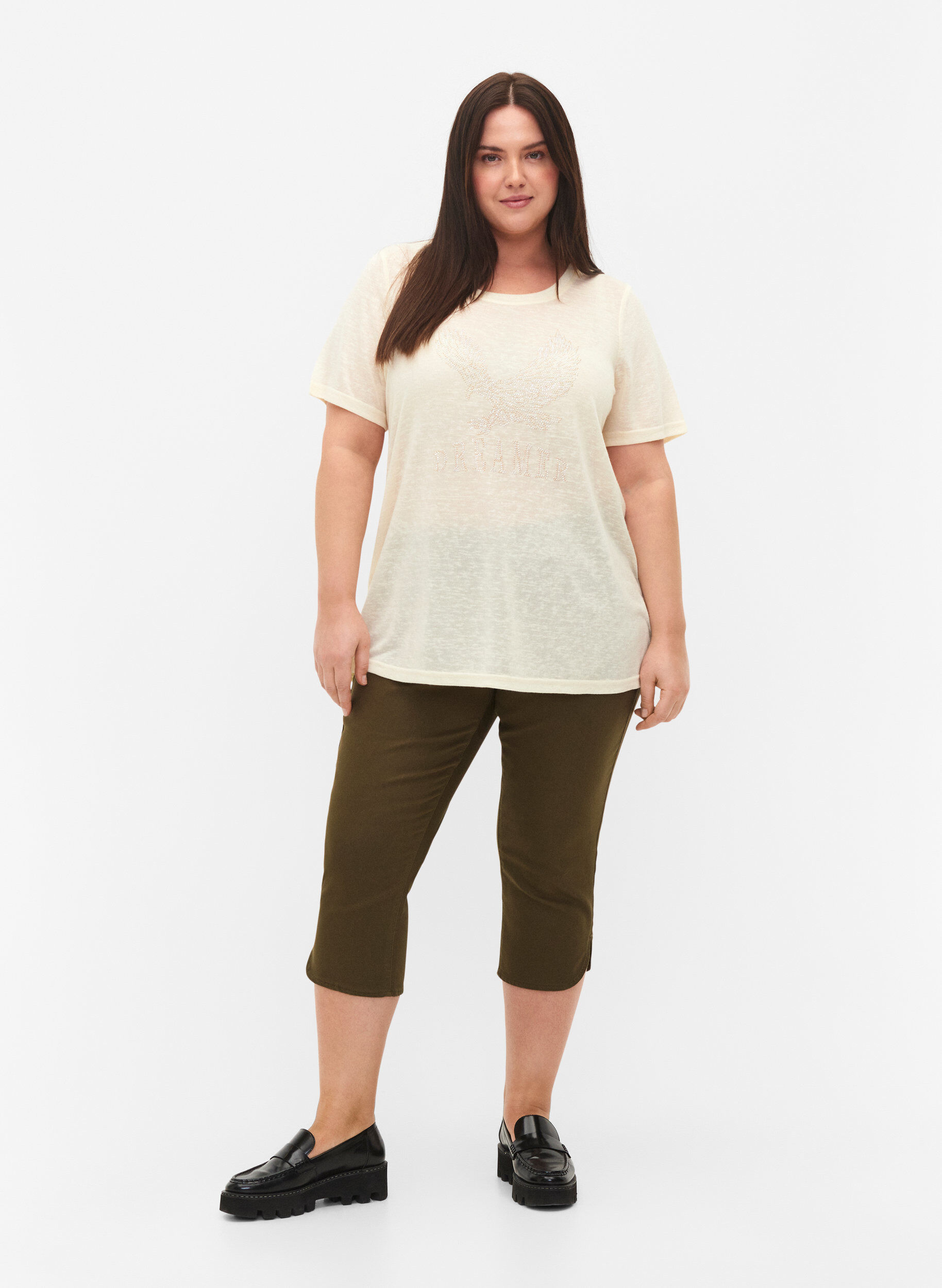 Zizzi T-shirt avec rivets et col rond, Buttercream, Model image number 3