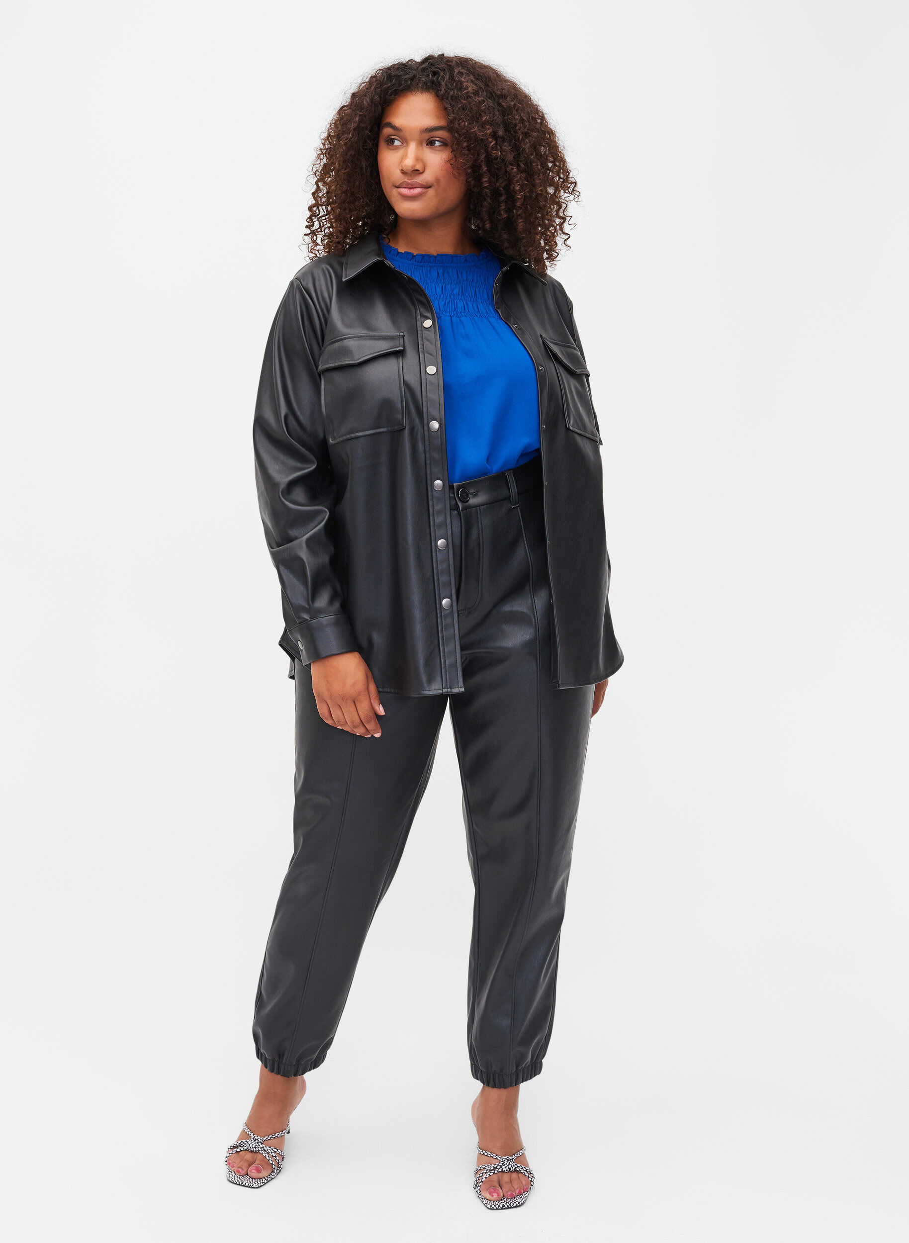 Zizzi Pantalon en simili-cuir, Black, Model image number 0