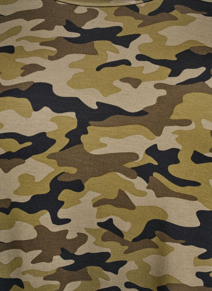 T-shirt avec TENCEL&trade; Lyocell et impression camouflage, Vert, Packshot image number 2