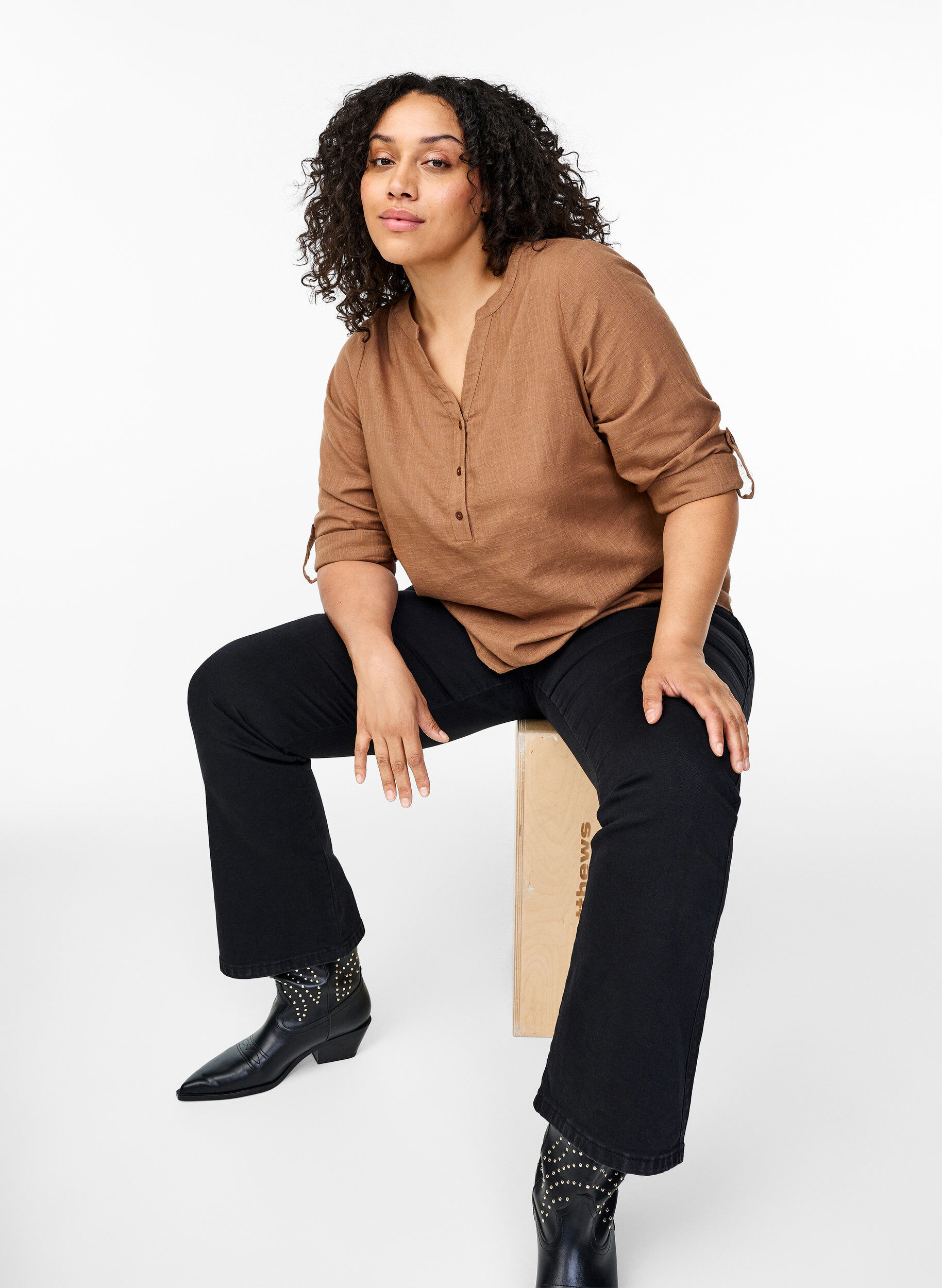 Zizzi Chemisier en coton &agrave; col en V, Coca Mocha, Image image number 0