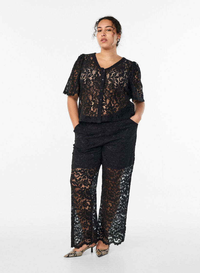 Blouse en dentelle &agrave; manches courtes et col V, Noir, Model image number 1