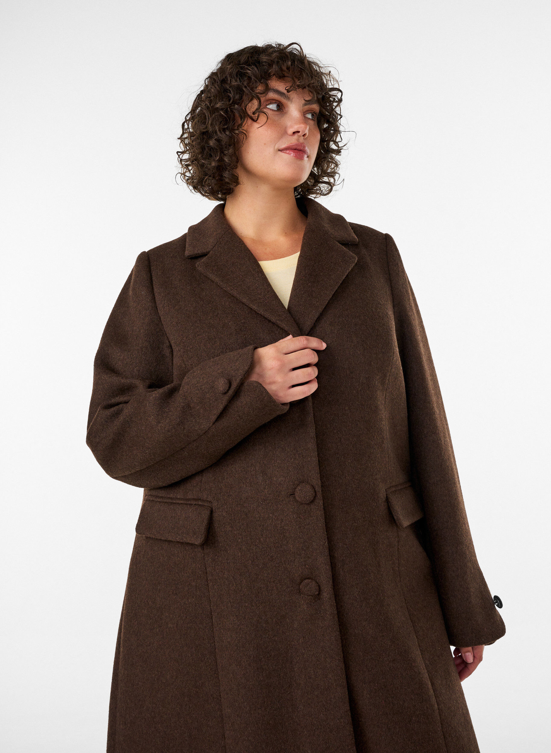 ZizziManteau en m&eacute;lange de laine avec revers et boutons, Marron, Model image number 3