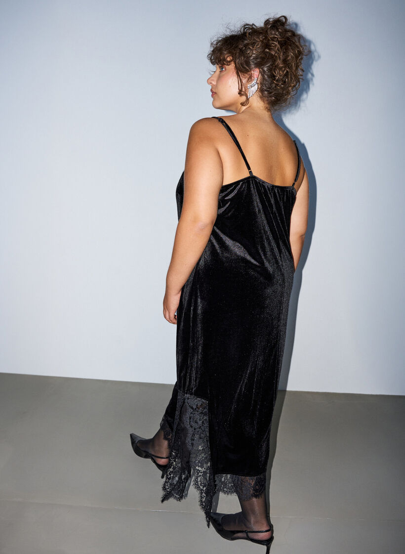 Robe en velours avec dentelle et fente lat&eacute;rale, Noir, Model image number 1