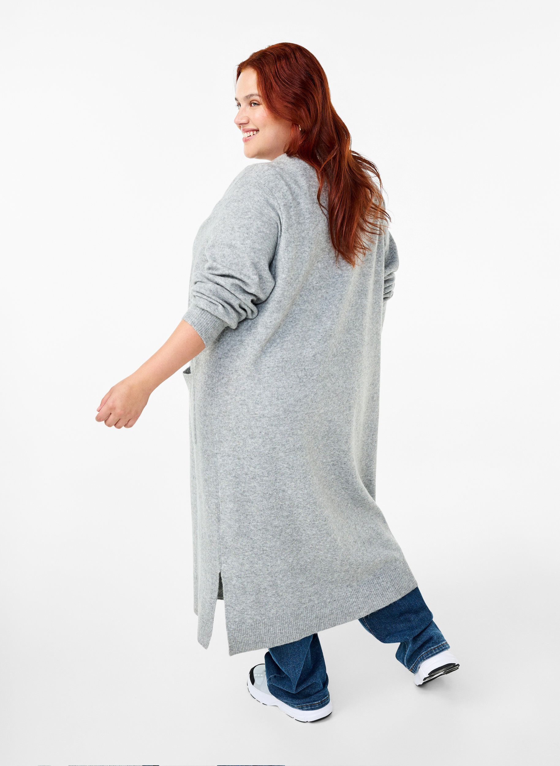 Zizzi Long cardigan tricot&eacute; avec poches, Light Grey Melange, Model image number 1
