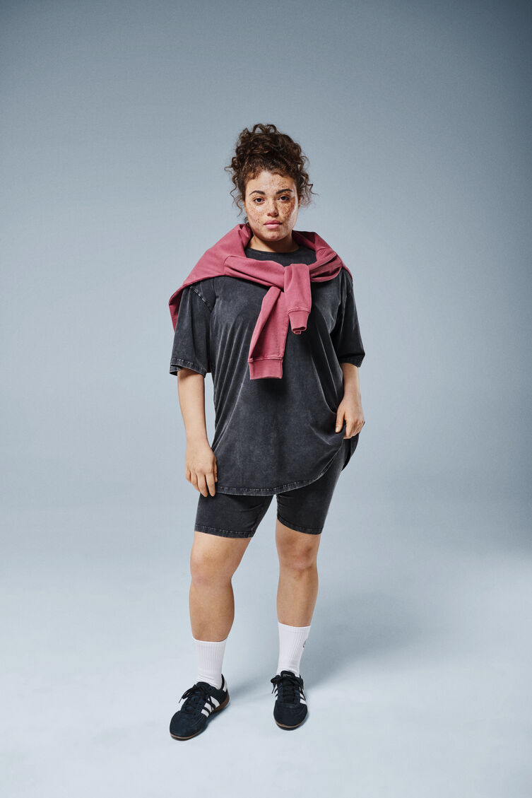 Sweat-shirt d&eacute;lav&eacute;, , Model