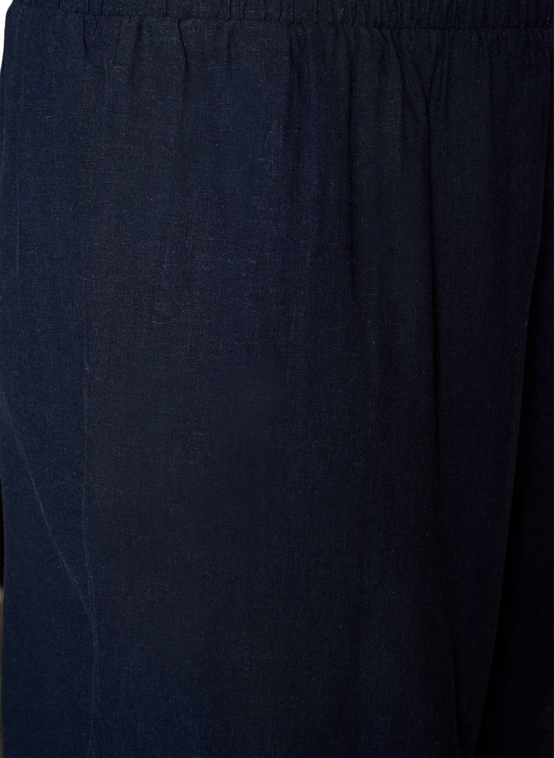 Zizzi Short taille haute en lin et viscose, Bleu, Packshot image number 2