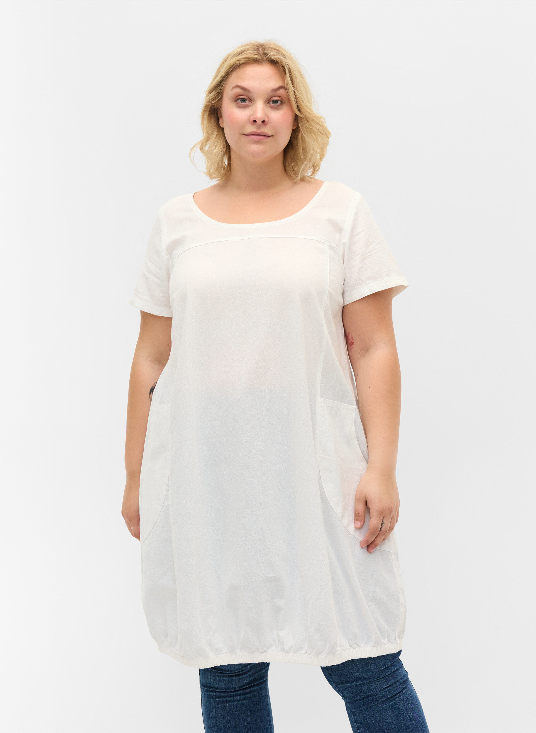 Zizzi Robe en coton &agrave; manches courtes, Blanc, Model image number 0
