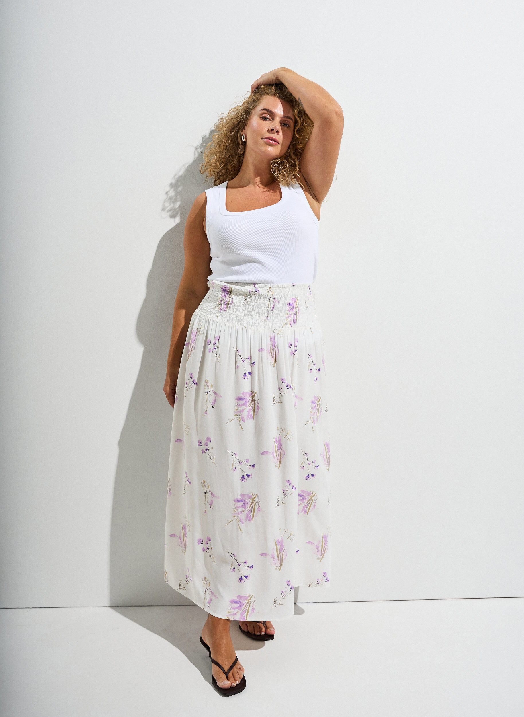 ZizziJupe longue en viscose avec smocks, Blanc, Image image number 0