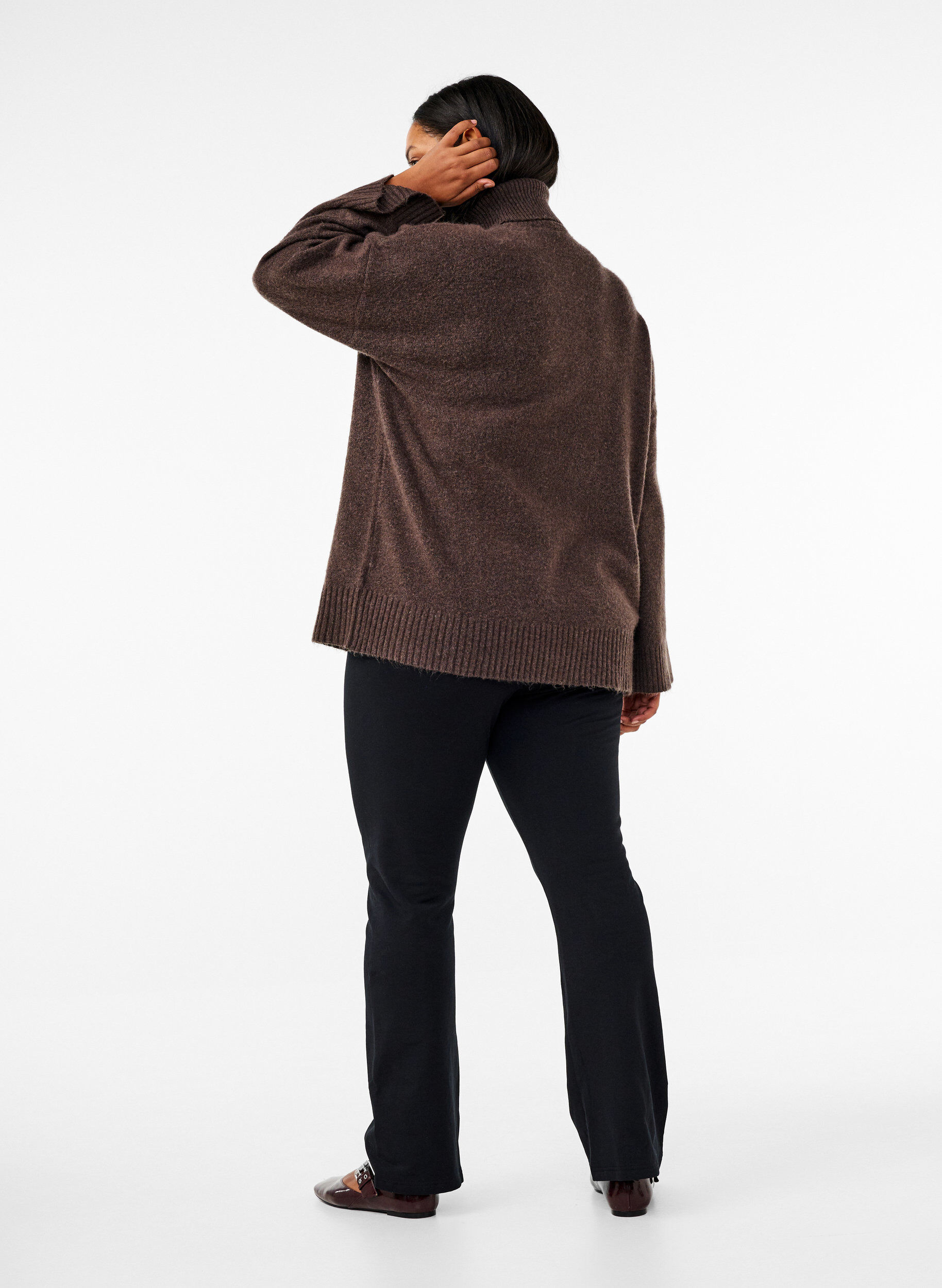 Zizzi Pantalon &eacute;vas&eacute; en jersey, Noir, Model image number 1