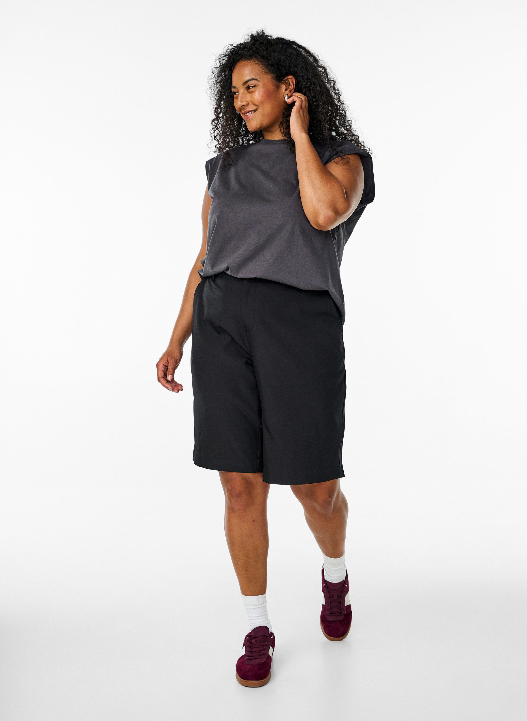 Zizzi Chemisier en jersey sans manches avec &eacute;paulettes, Gris anthracite, Model image number 1