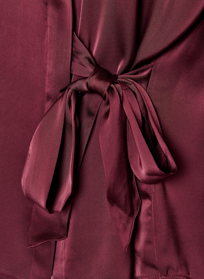 Chemisier aspect satin&eacute; et effet portefeuille, Bordeaux, Packshot image number 3