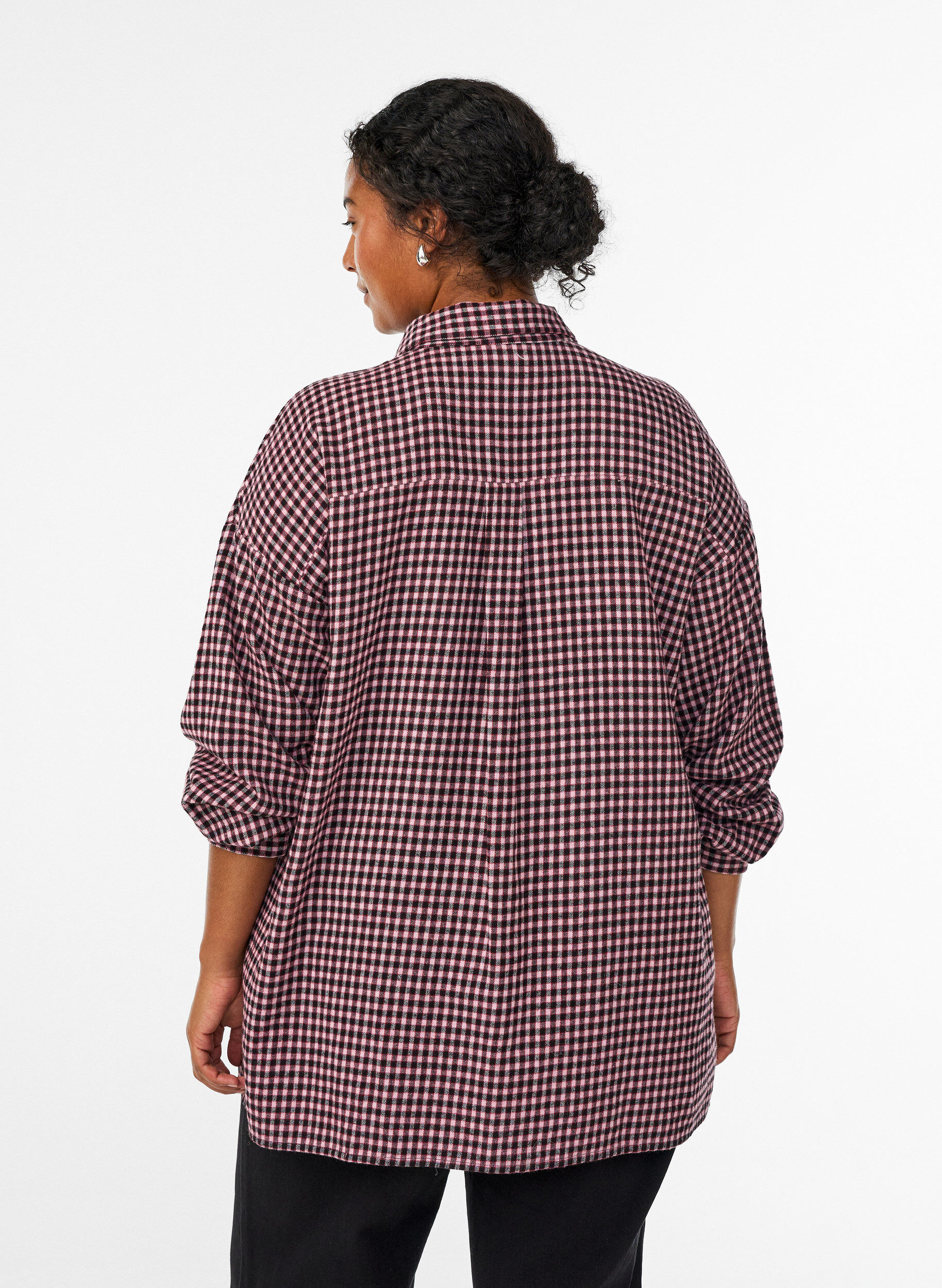 Zizzi Chemise longue &agrave; carreaux avec poches poitrine, Rouge, Model image number 2