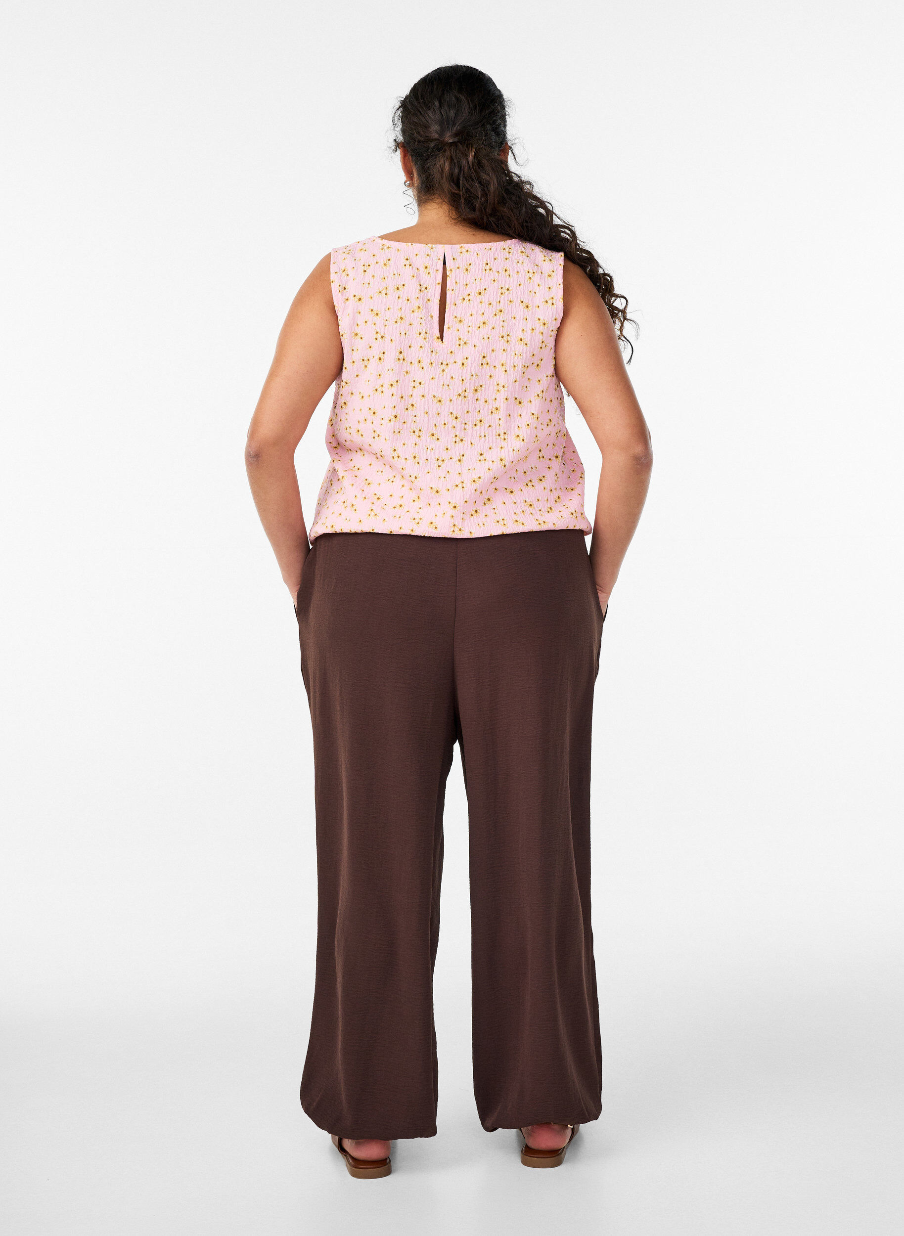 Zizzi Pantalon balloon taille haute, Marron, Model image number 1