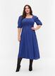 Robe en viscose à pois avec smock, R.Blue w. Black Dot, Model image number 0