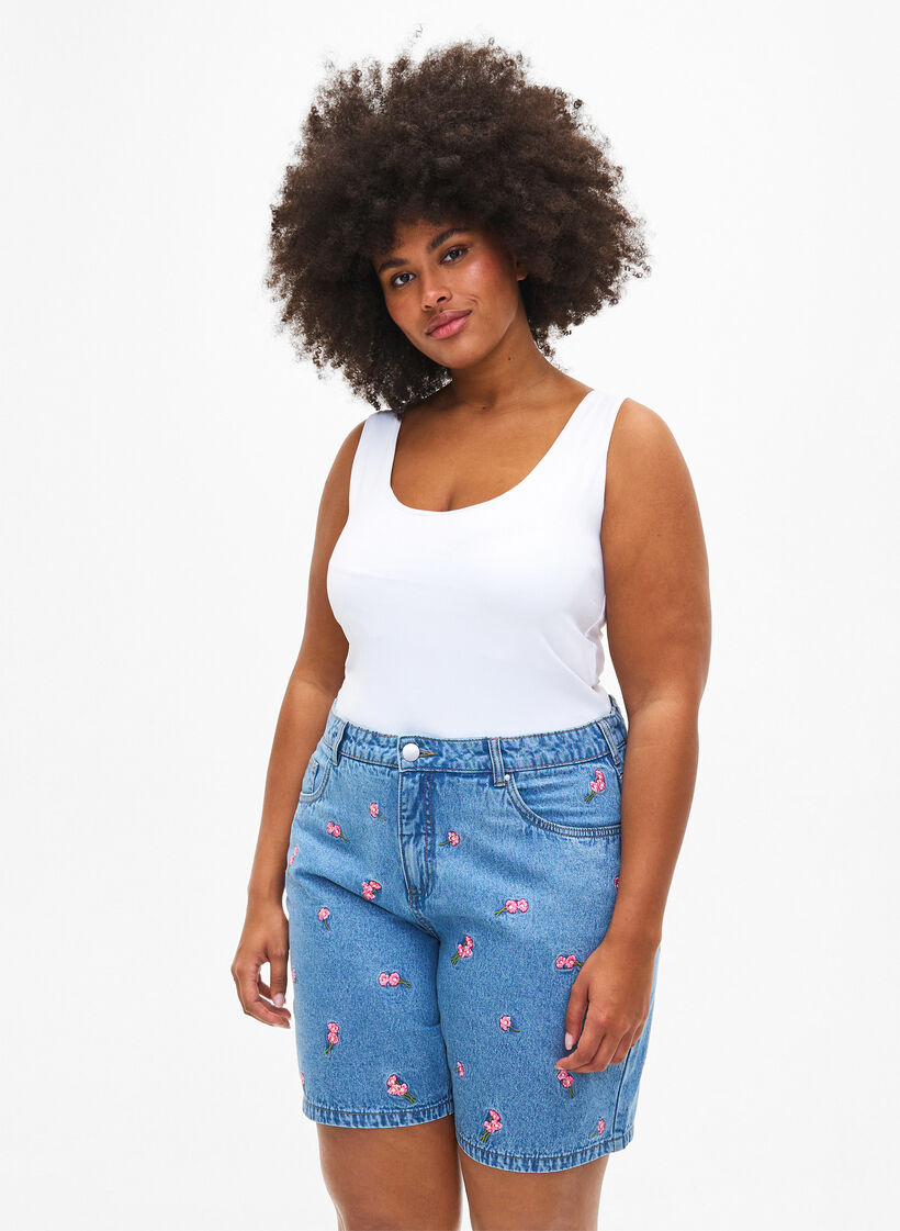 Shorts en jean avec des fleurs brod&eacute;es, Bleu Clair, Model image number 0