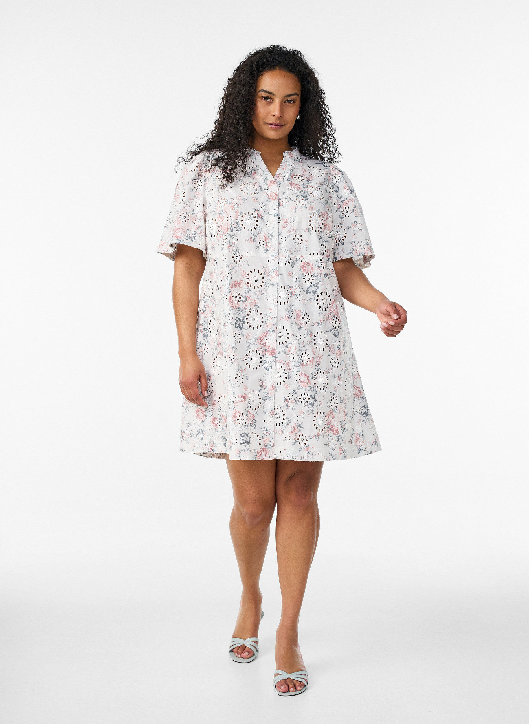 ZizziRobe en coton &agrave; imprim&eacute; floral et broderie anglaise, Vanille, Model image number 1