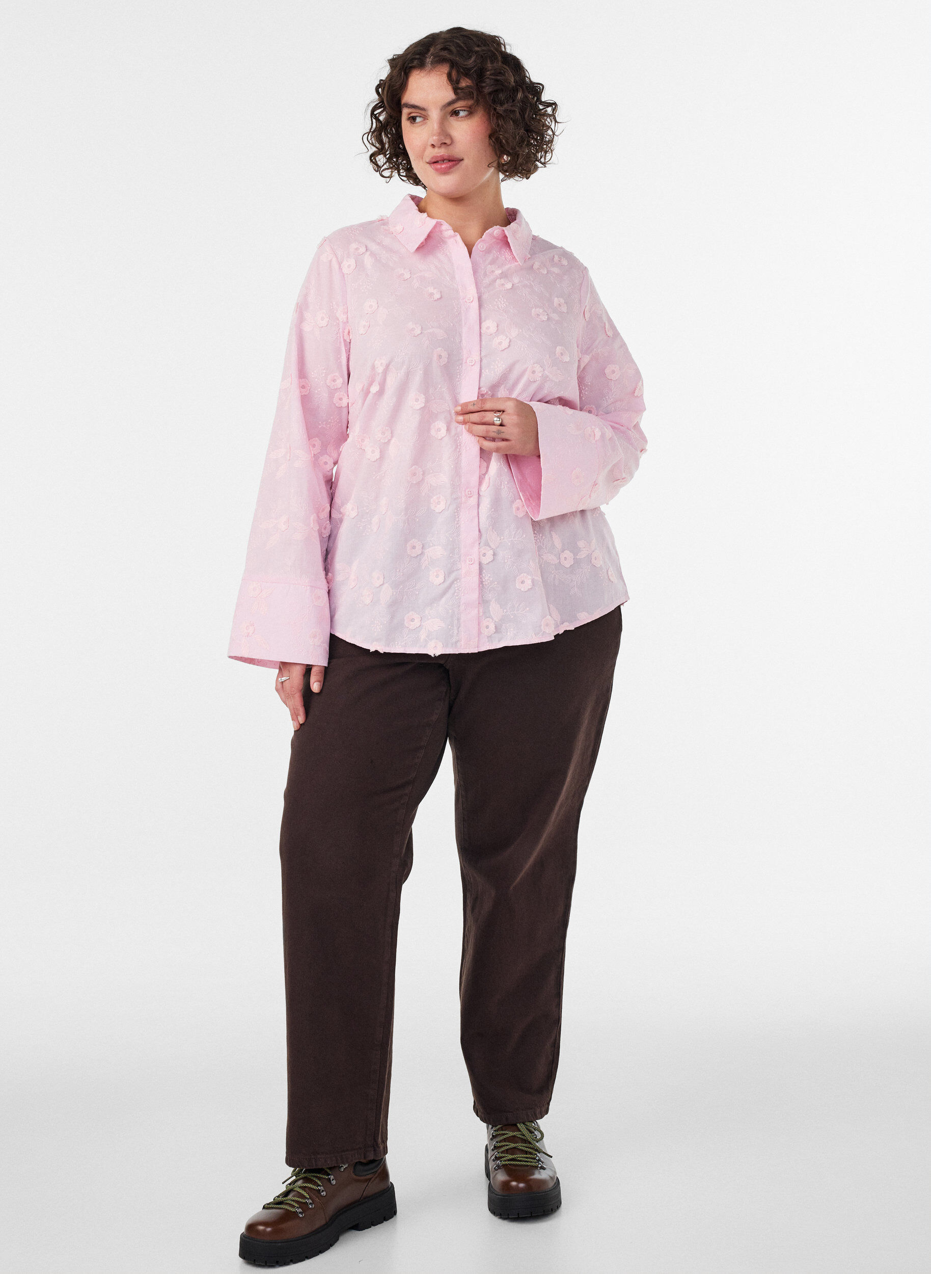 ZizziChemise avec broderies florales et manches larges, Rose, Model image number 1