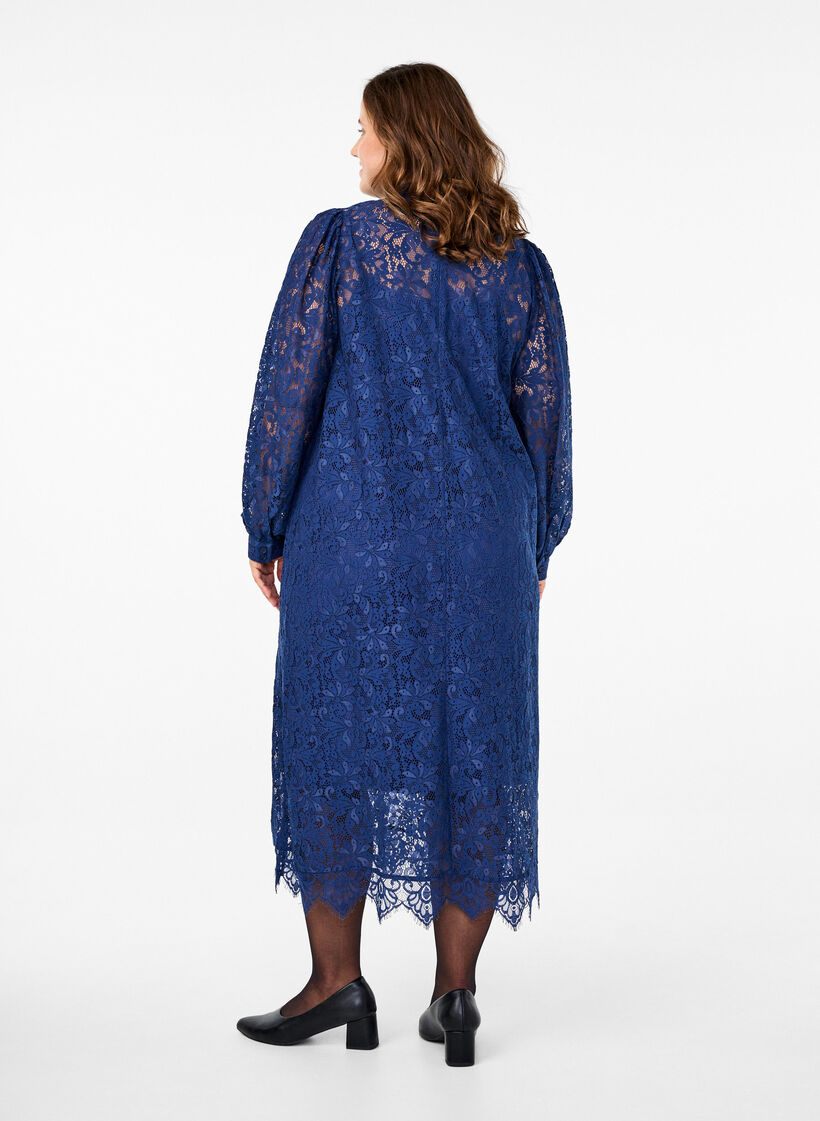 Robe en dentelle à manches longues avec col montant, Estate Blue, Model image number 1